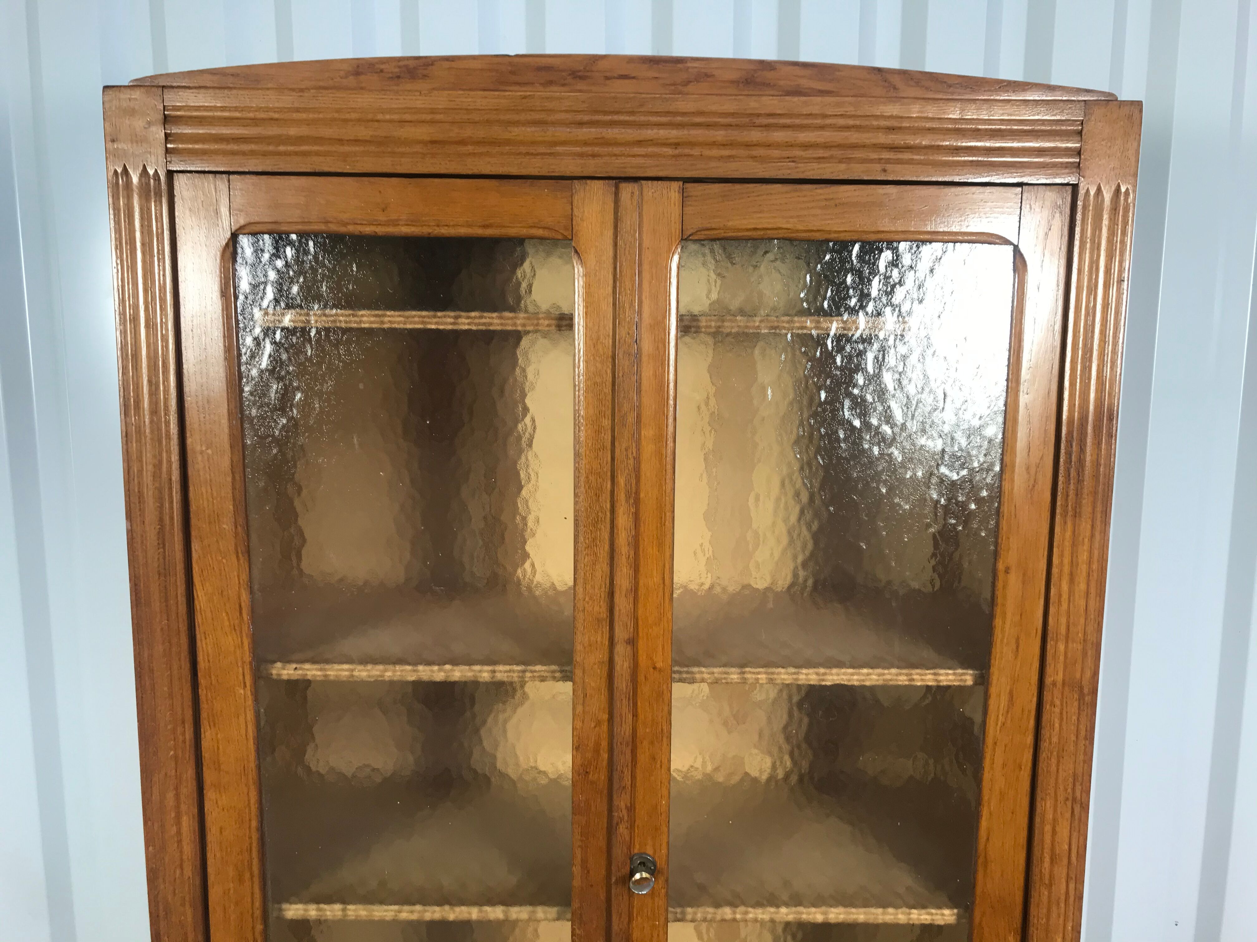 Armoire bibliothèque vitrée d’école chêne massif art déco Selency