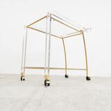 Chariot à boissons en laiton et lucite, années 1970