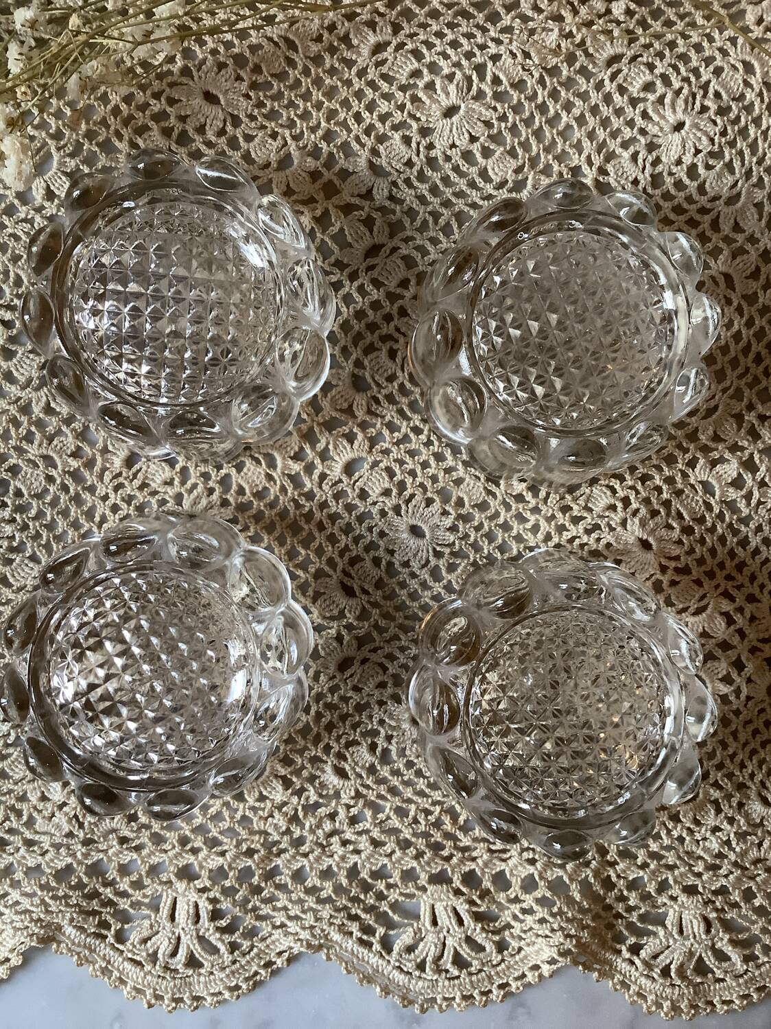 4 furniture leg pads