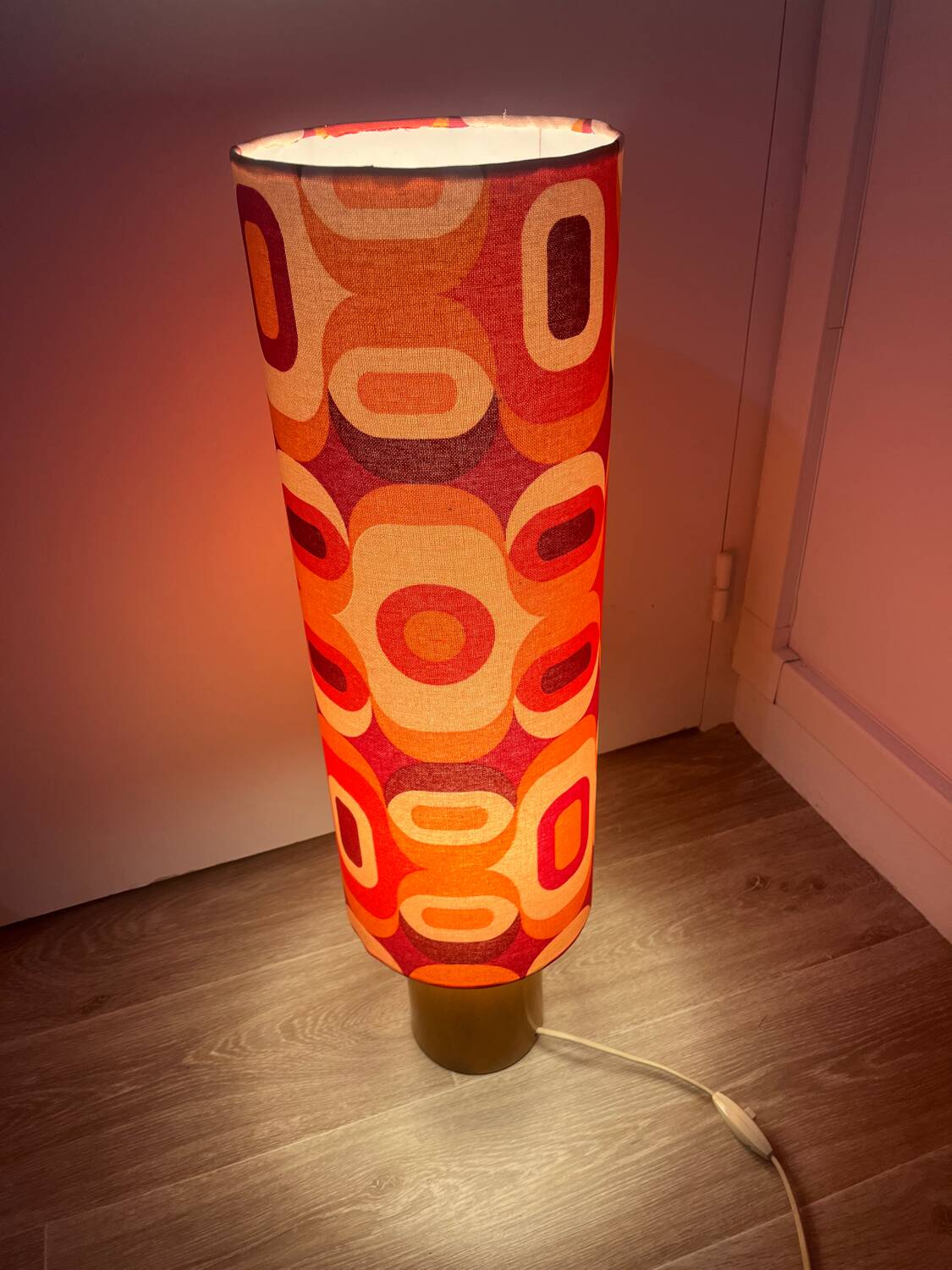 70s style lamp