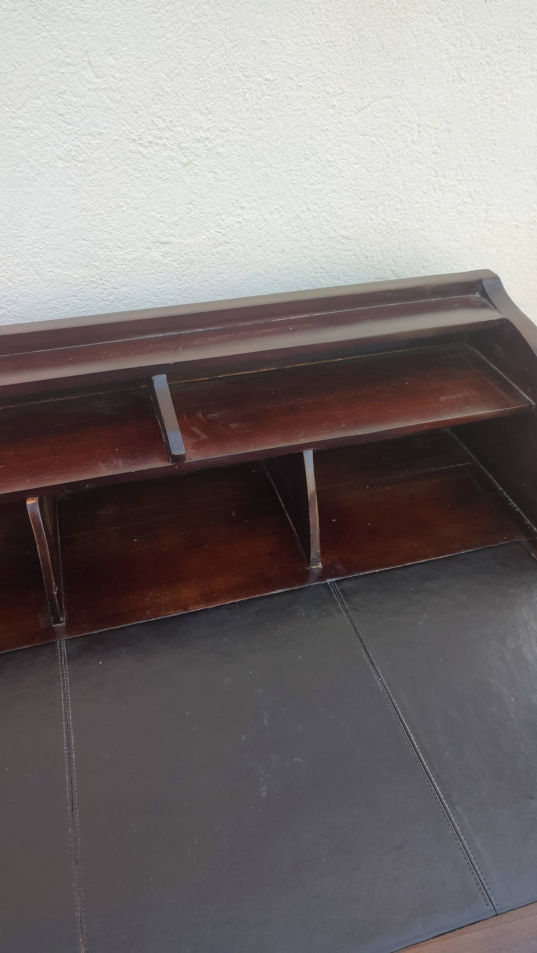 Colonial desk in wood and leather with armchair
