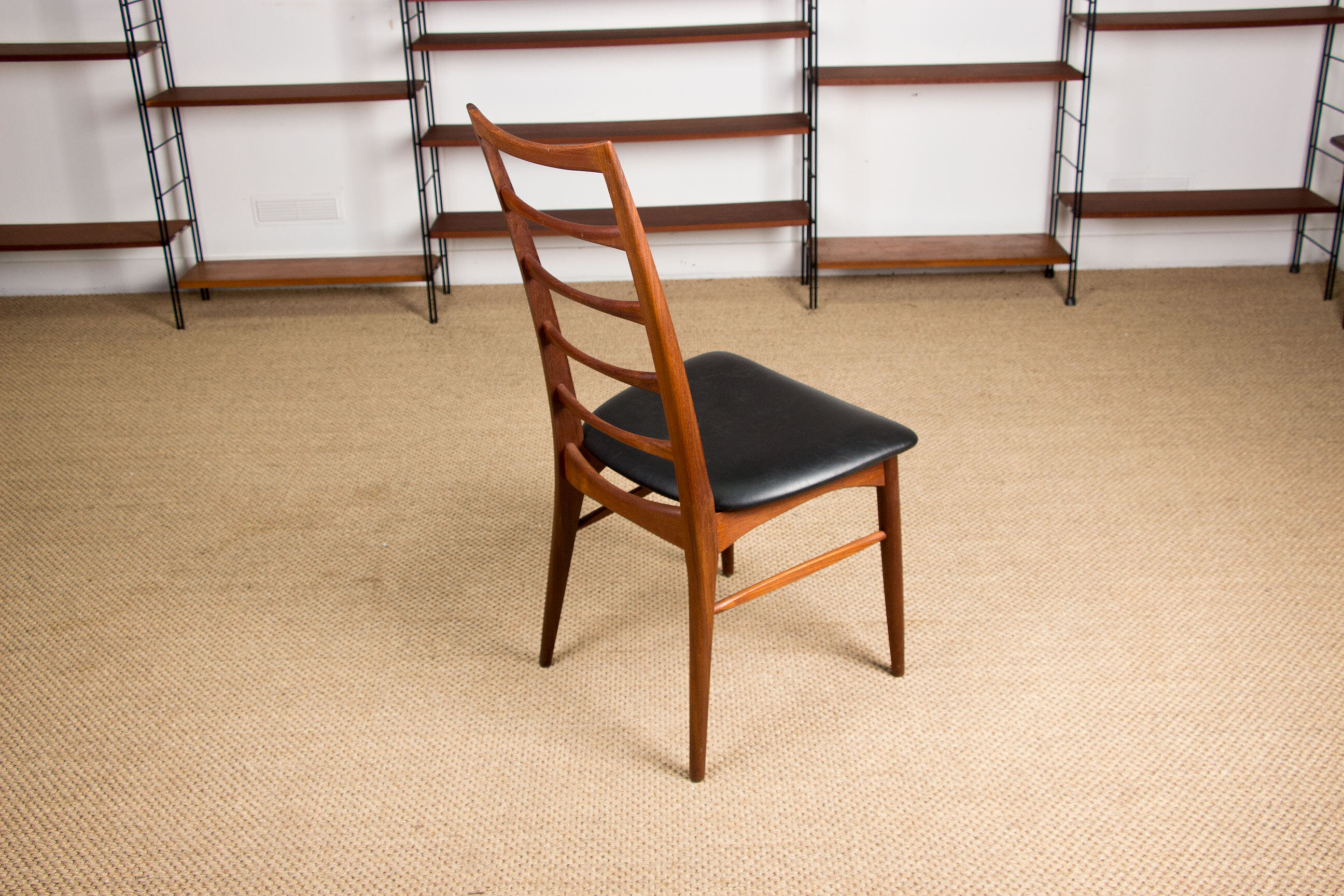 Series of 4 danish chairs in teck, model Liz of Designer Niels Kofoed 1960