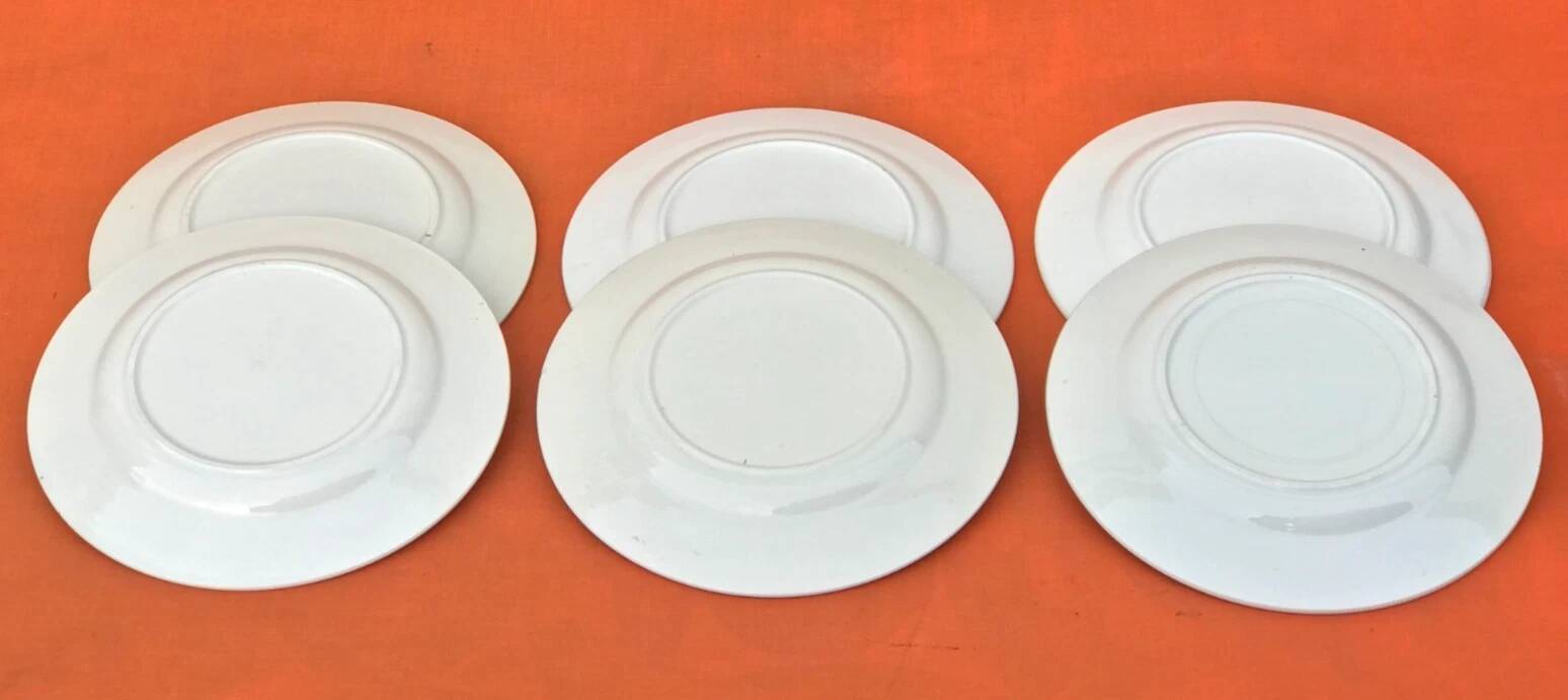 1950s set of 6 cheese/dessert plates, earthenware with gold frieze decoration.