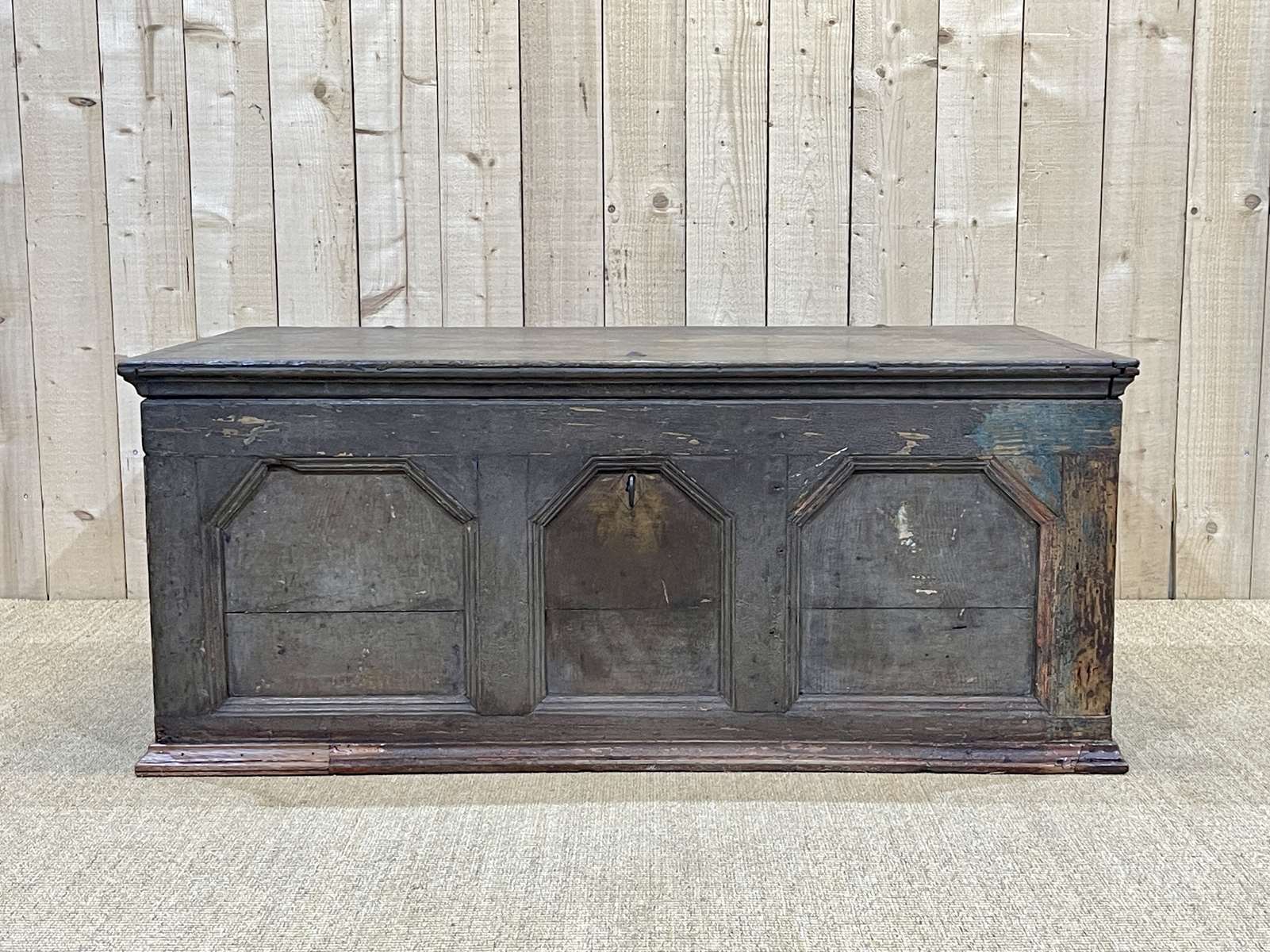 Chest of the seventeenth century in oak and fir