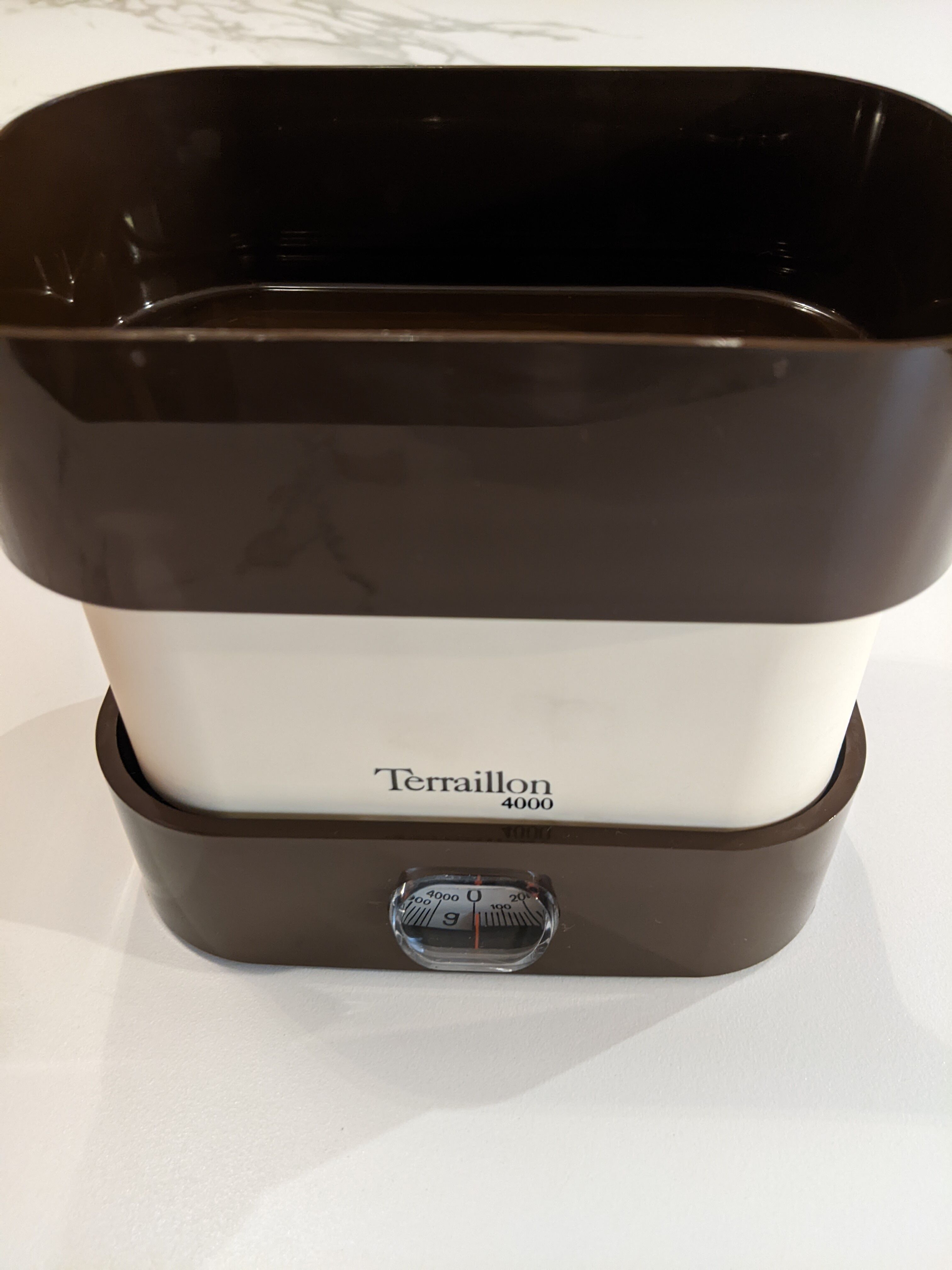 Vintage household scale Terraillon 4000