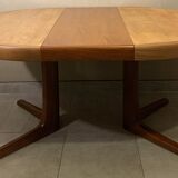 Table scandinave ronde vintage à pied central étoile extensible Baumann