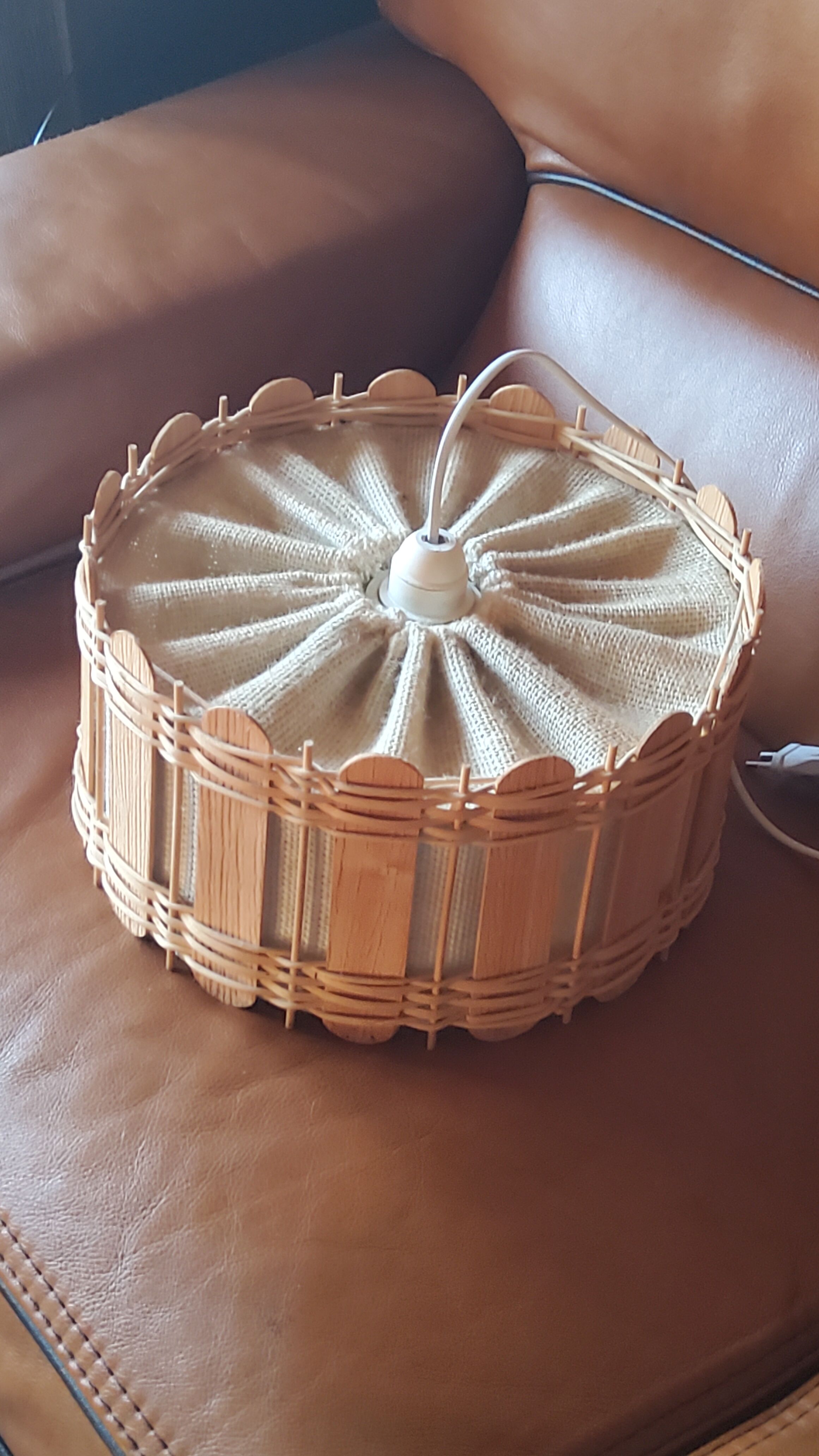 70s suspension in rattan and Scandinavian style fabrics