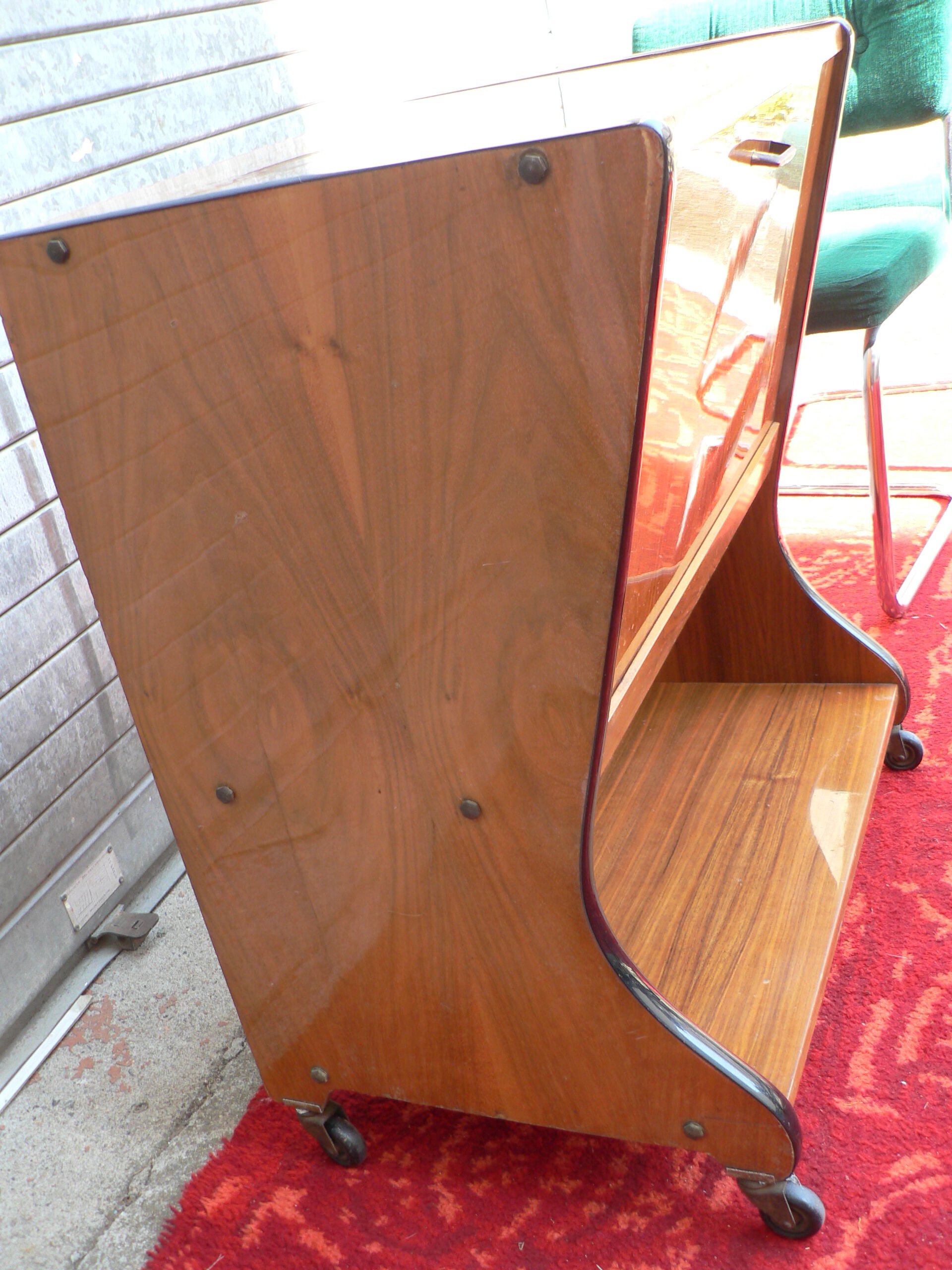 Meuble bar sur roulette vintage Selency