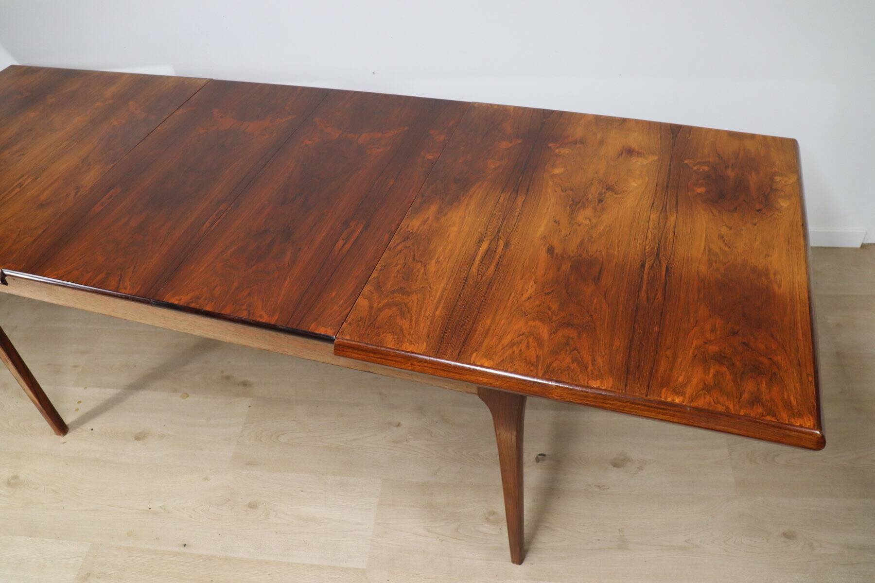 Scandinavian extendable rosewood dining table, 1960s