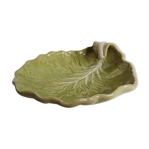 Plat en faïence ''feuille de chou'' Bordallo Pinheiro, 32 cm