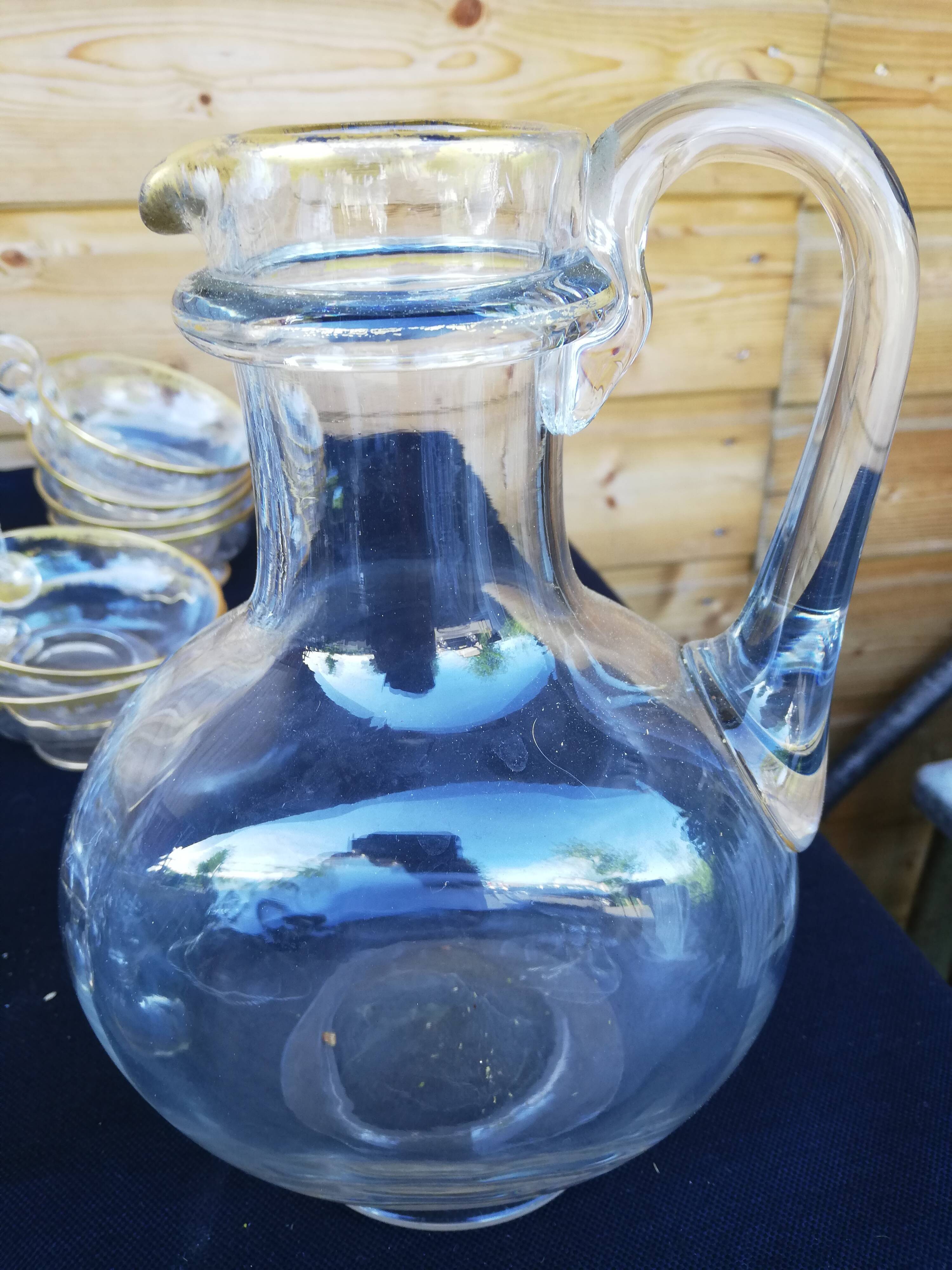 43-piece crystal service