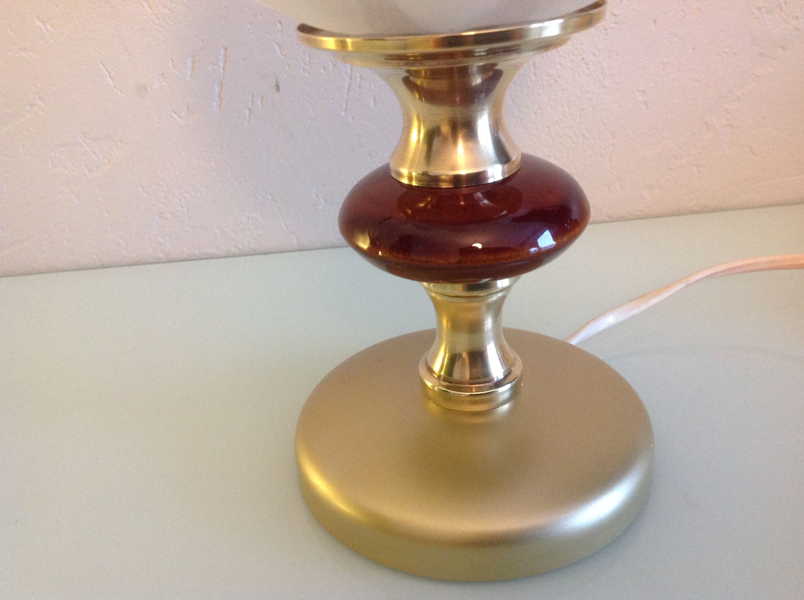 Pair of bubbled glass globe bedside lamps / vintage 60s-70s