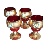 Verres rouges, dorés
