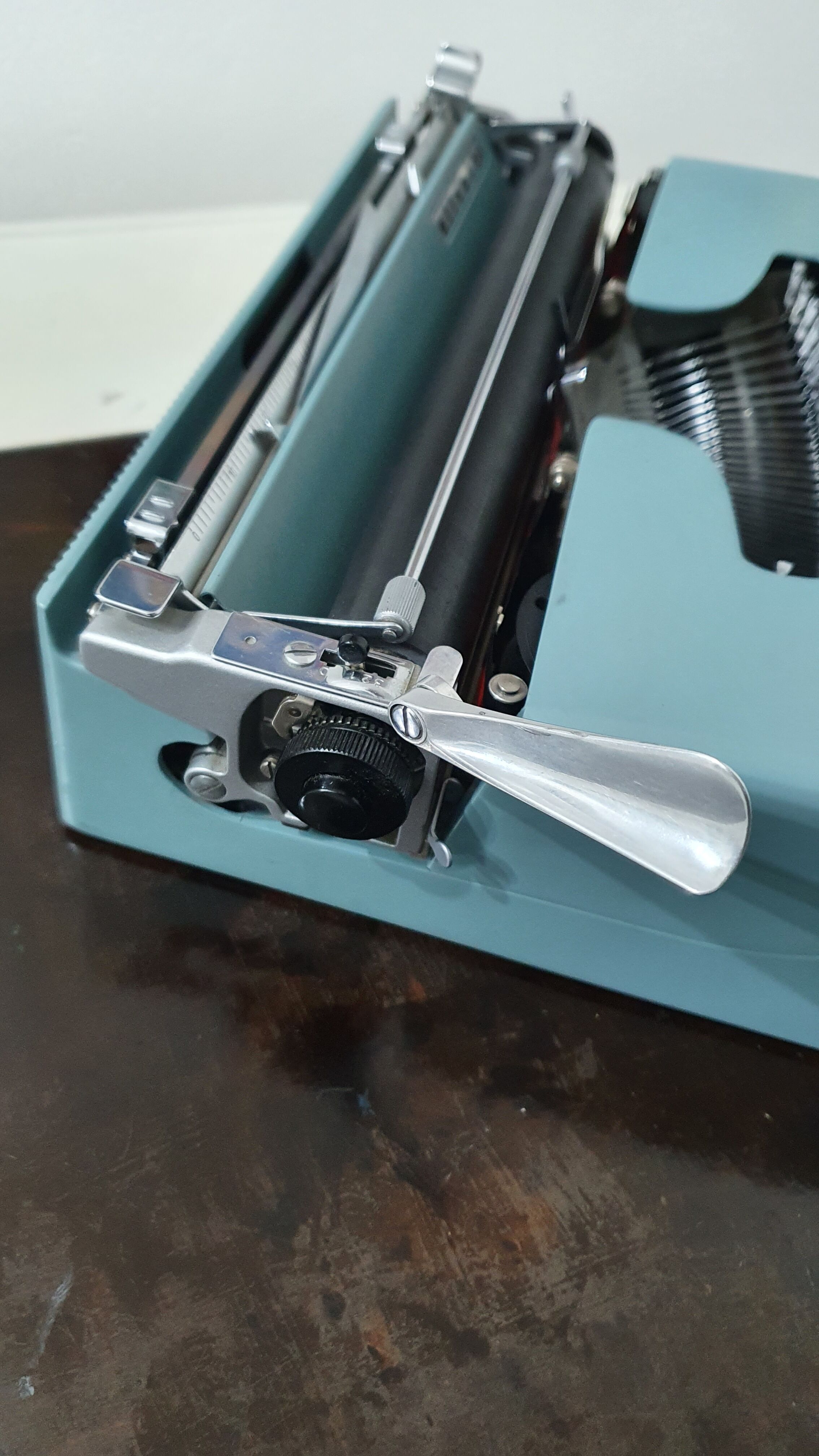 Lettera 22 Olivetti design Marcello Nizzoli 50s