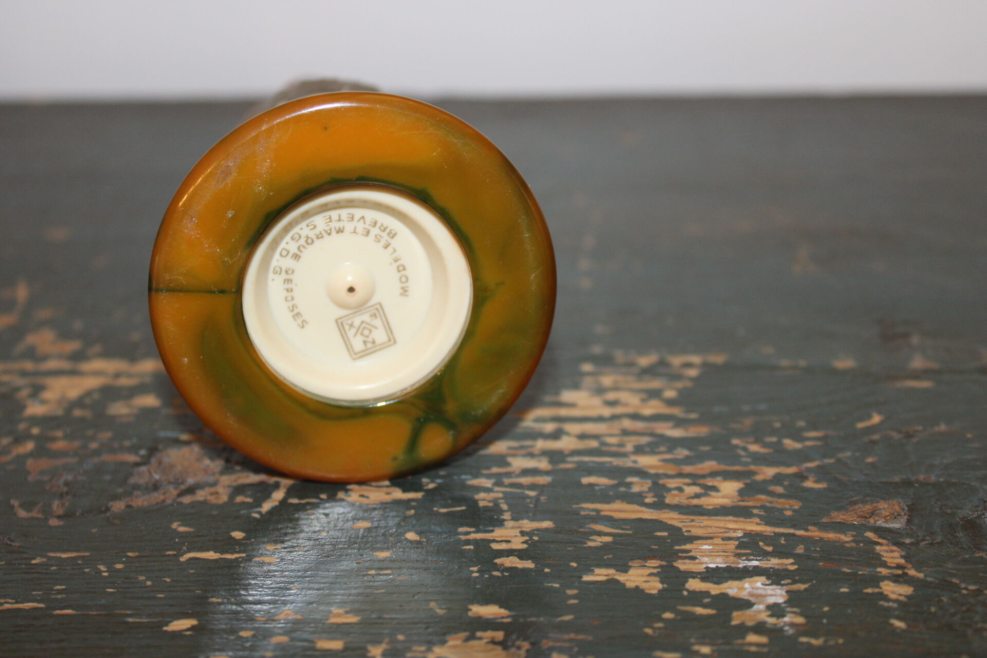 Mustard and salt shaker in glass and bakelite