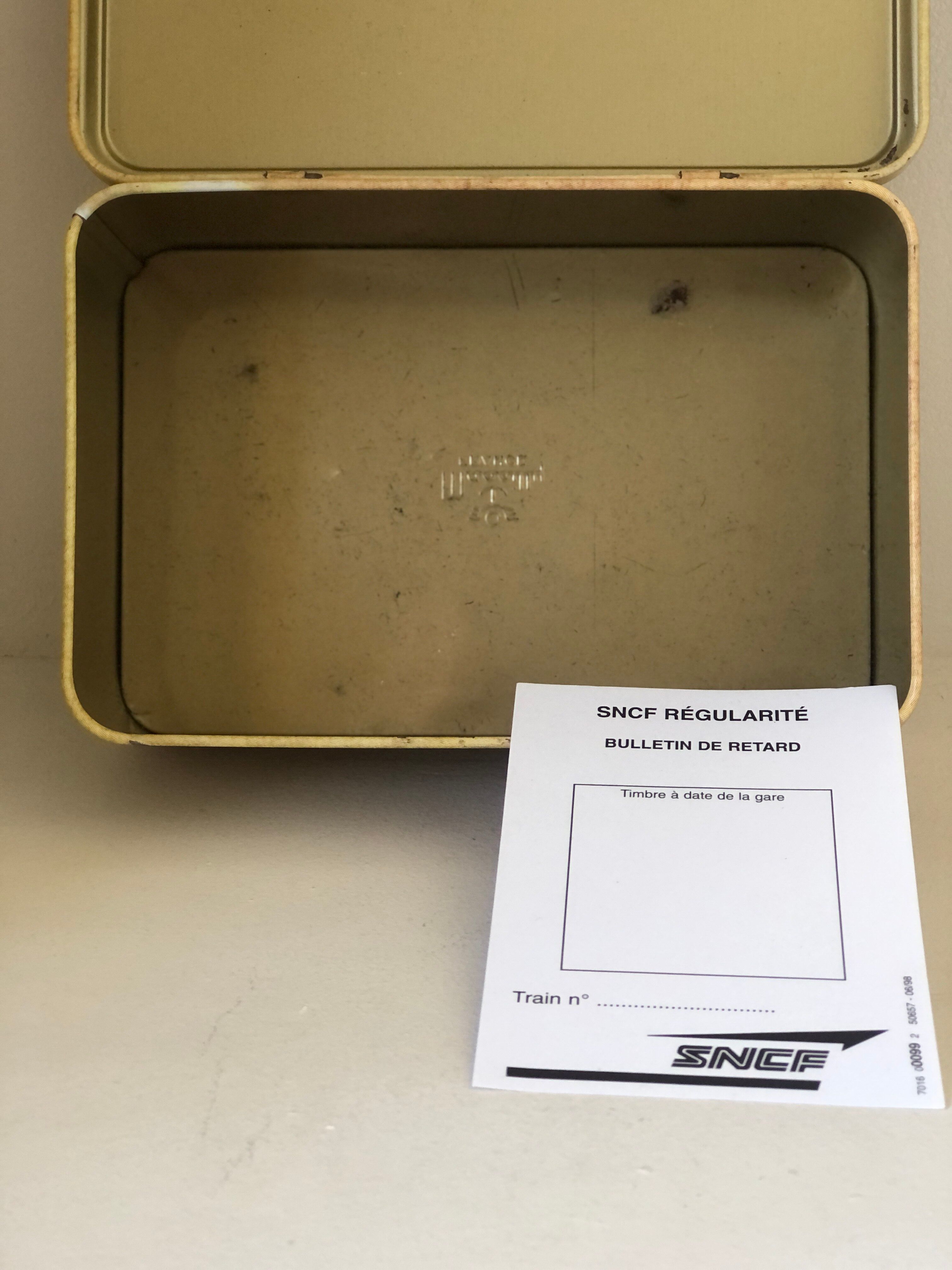 Sheet metal box screen printing old station