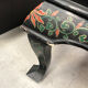 Table basse Chinoise avec sculpture et nacre