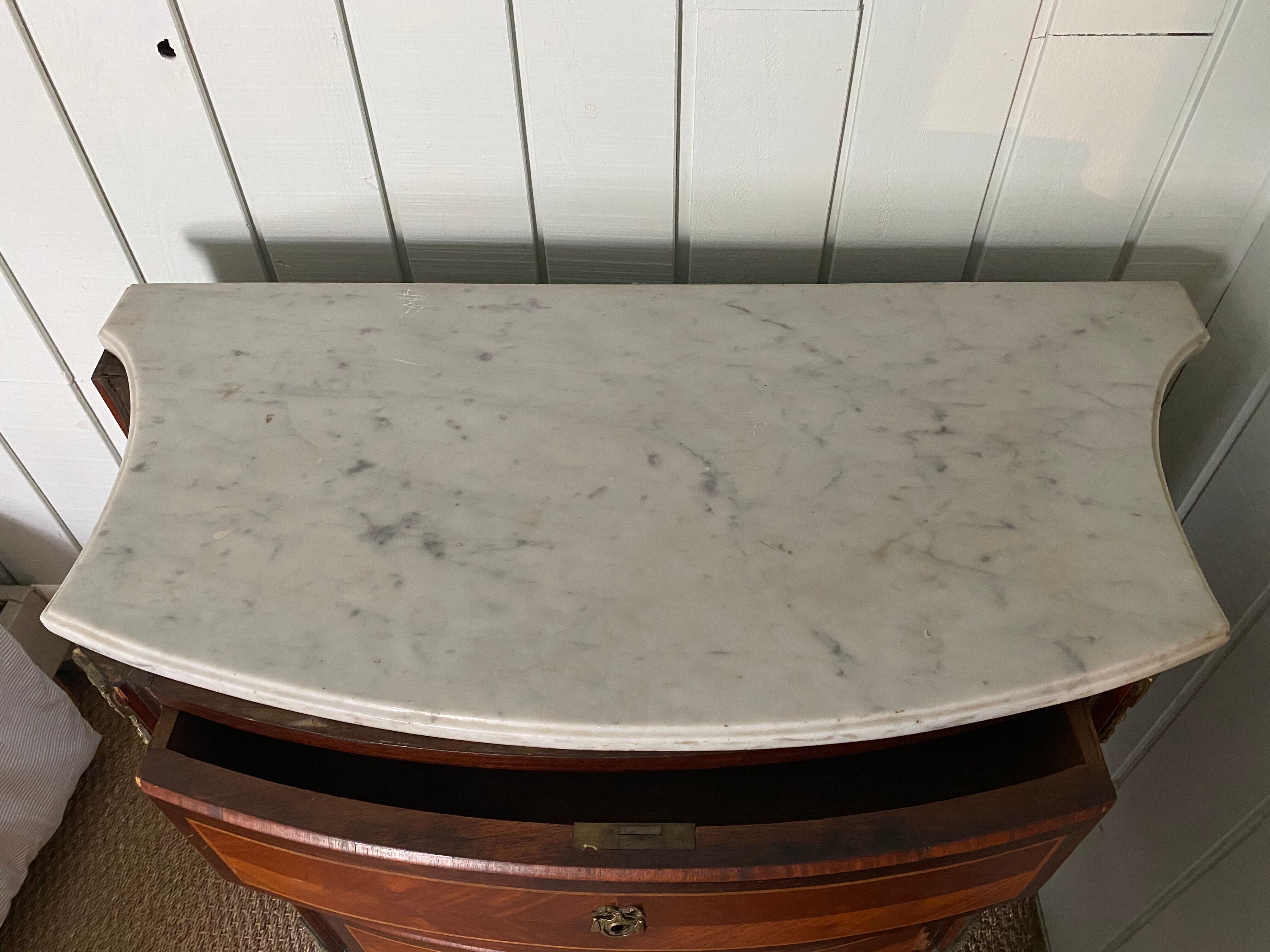 Wooden dresser marble tray
