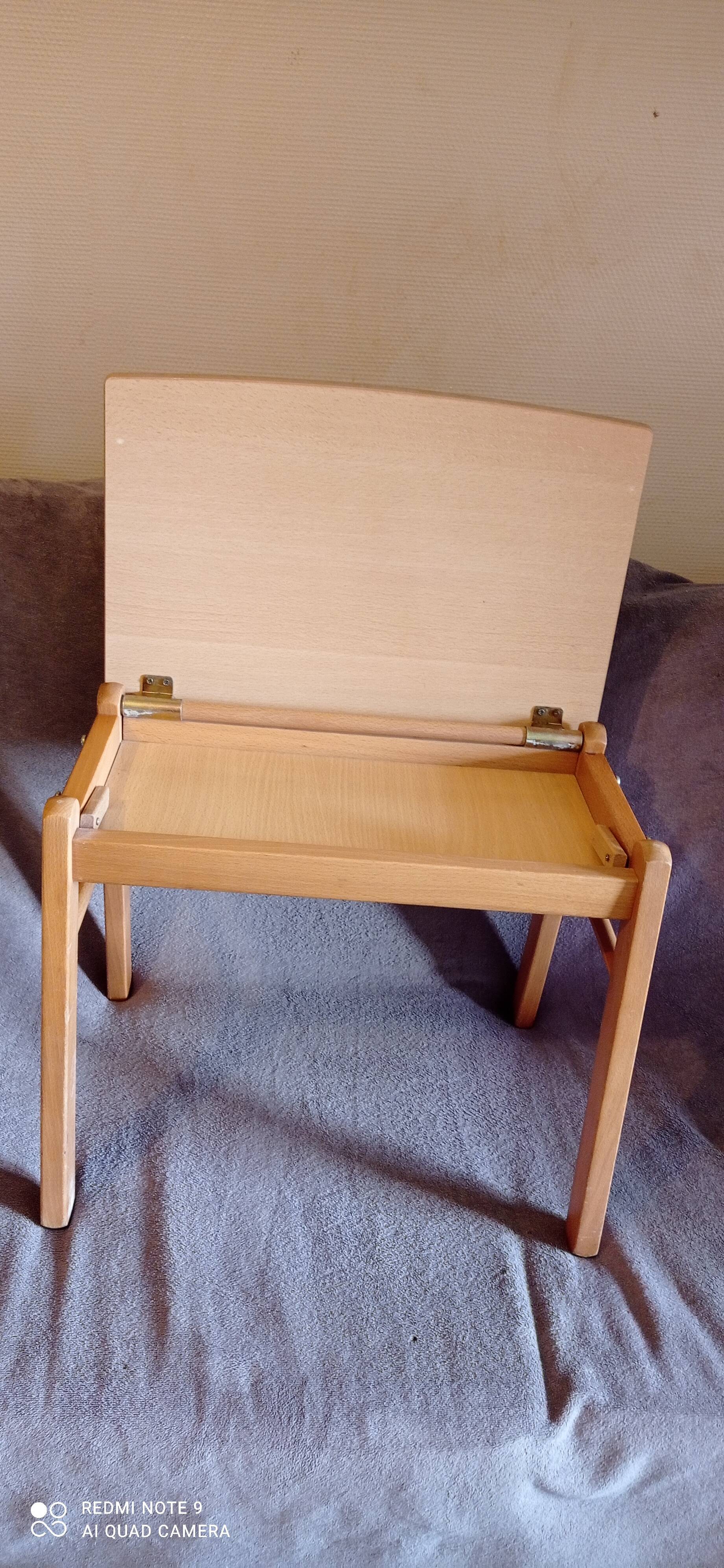 Small vintage COMBELLE children's desk