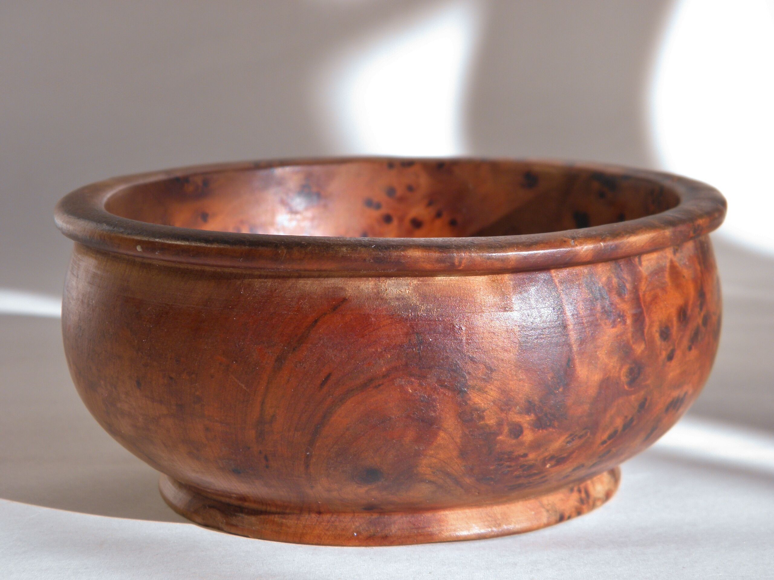 11 cm thuya magnifying glass pocket