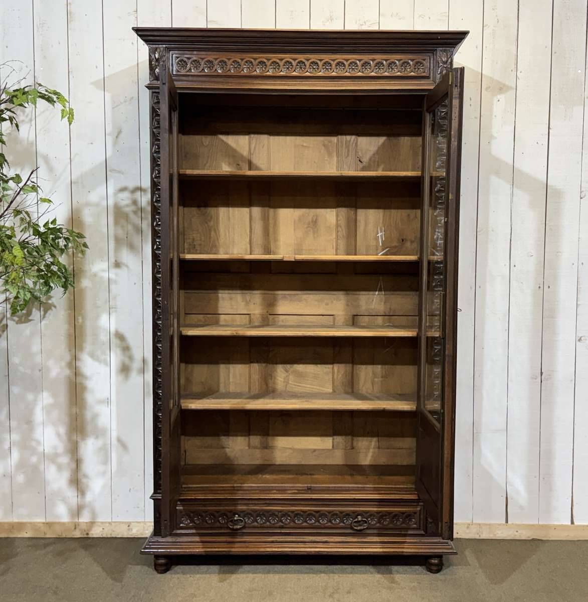 Breton library from the early 20th century in chestnut wood