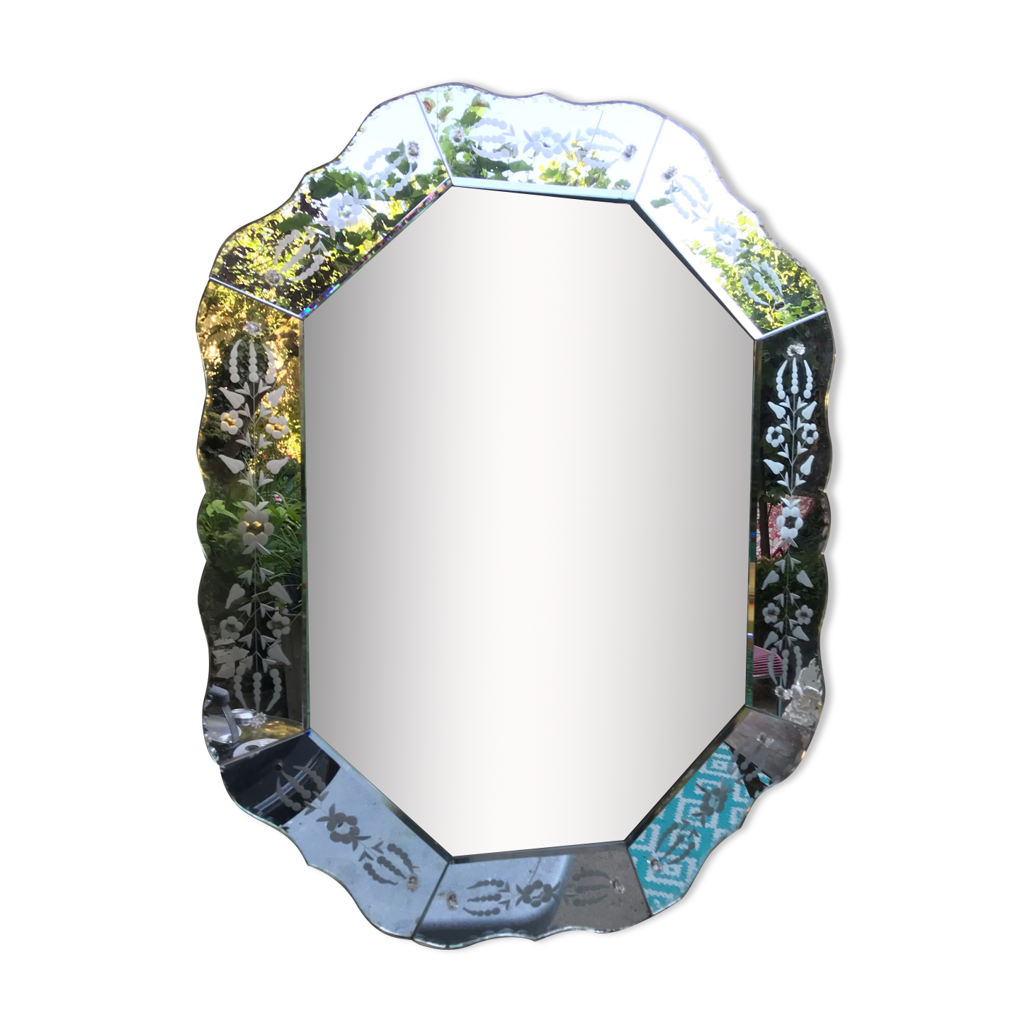 Octagonal Venetian mirror 89 x 68 cm