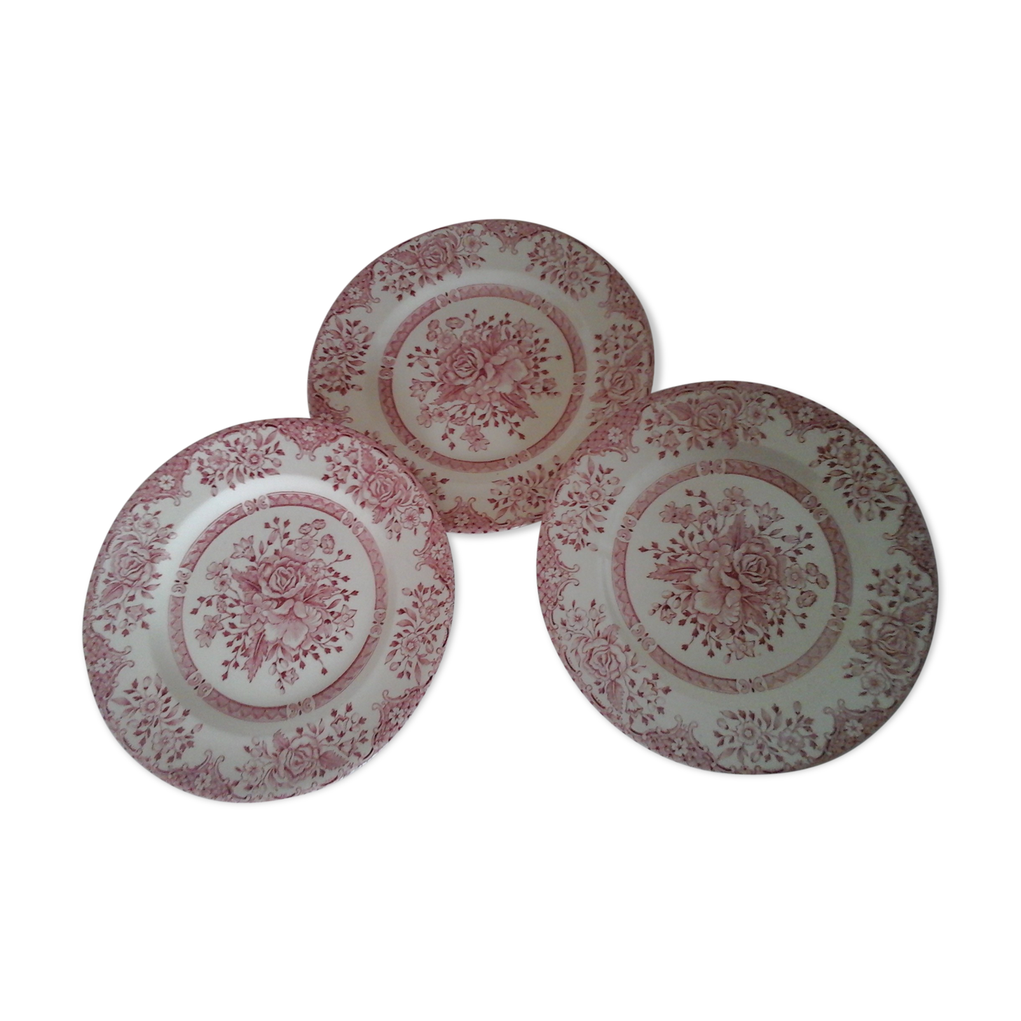 Lot of three english plates