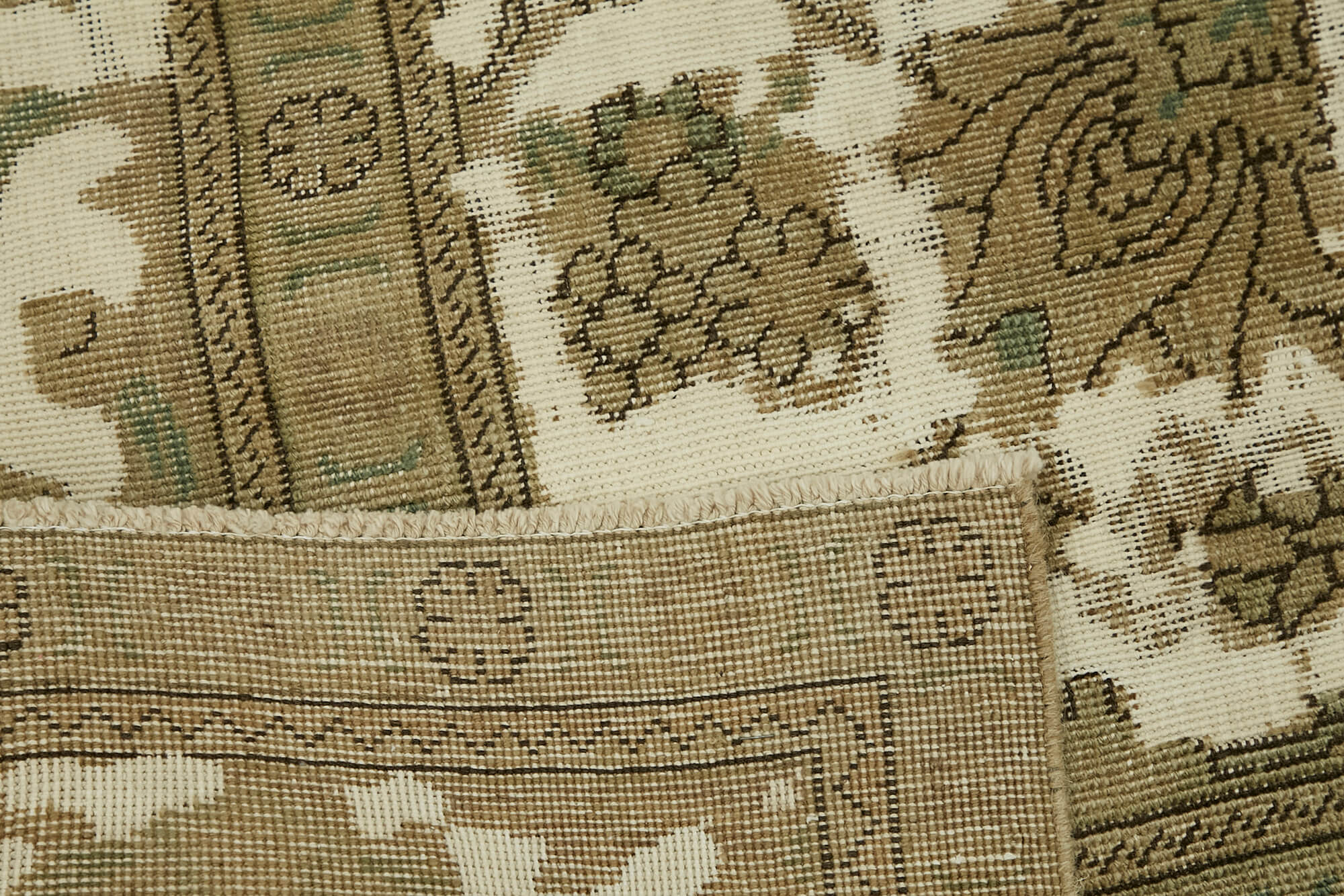 Hand-Knotted Anatolian Antique 1970s 280 cm x 376 cm Beige Wool Carpet