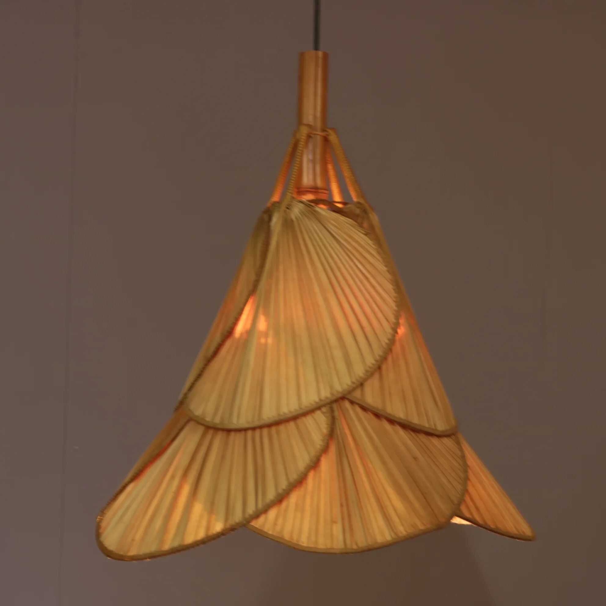 "Uchiwa" suspension in the style of Ingo Maurer, Germany 1970