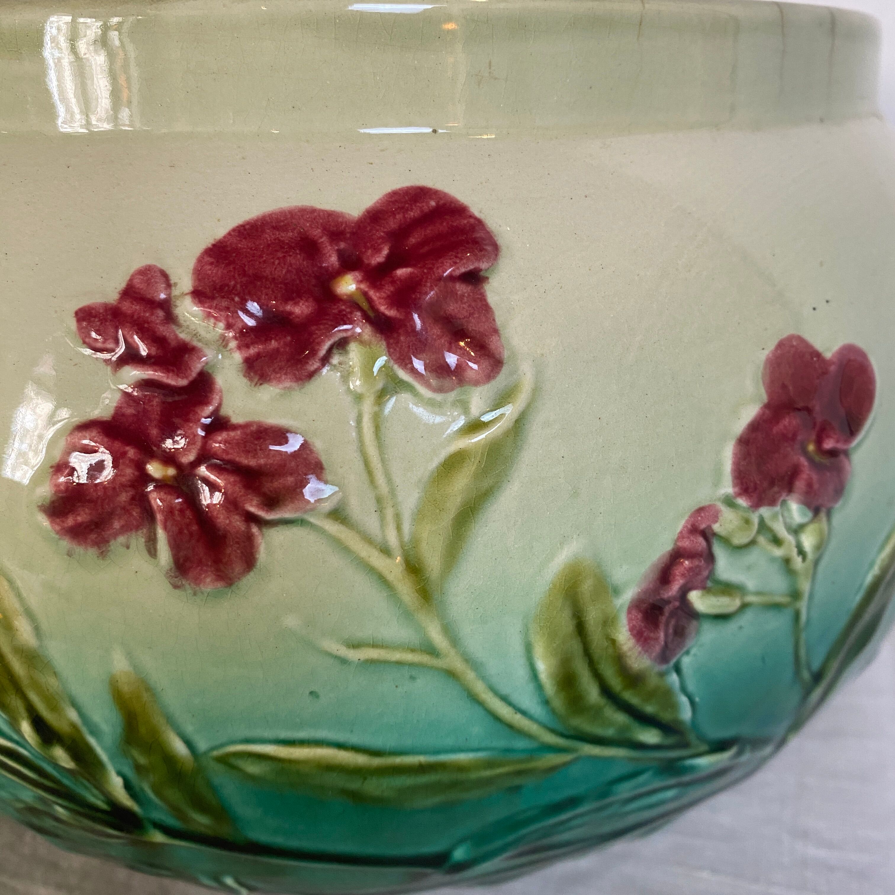 Slip pot vase