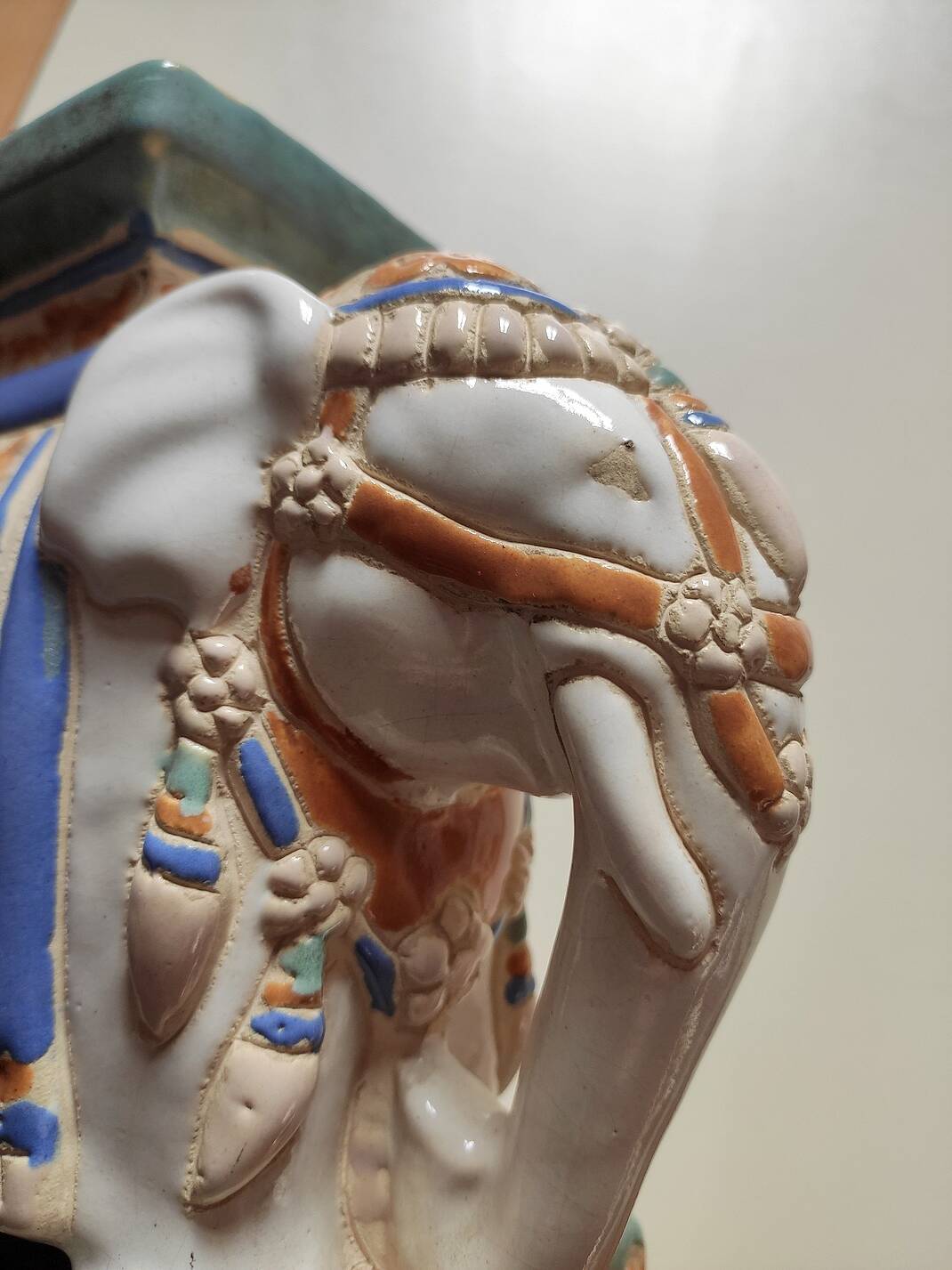 Porte plantes éléphant céramique émaillée