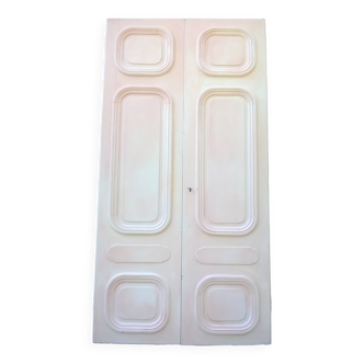 Ensemble grandes portes double  de placard ancienne moulurée