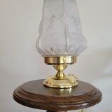 Lamp to pose with Art Deco globe