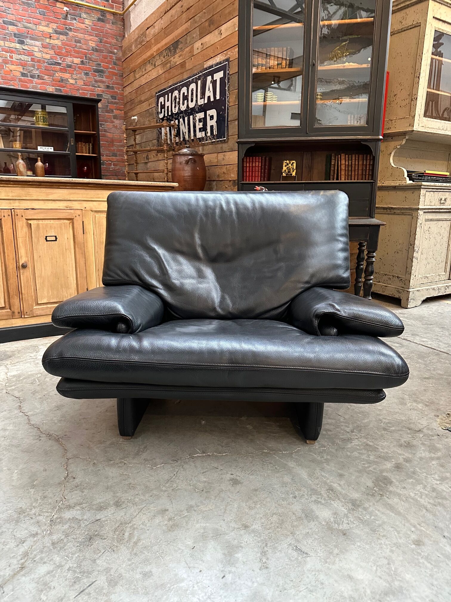 Italian design leather lounge