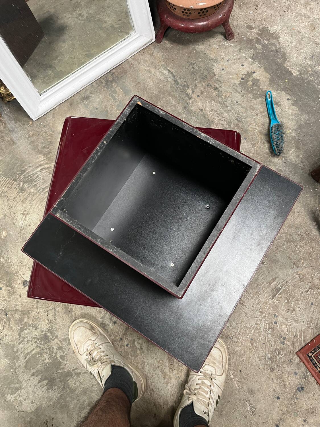 Pair of vintage coffee tables in burgundy lacquer by David Lange
