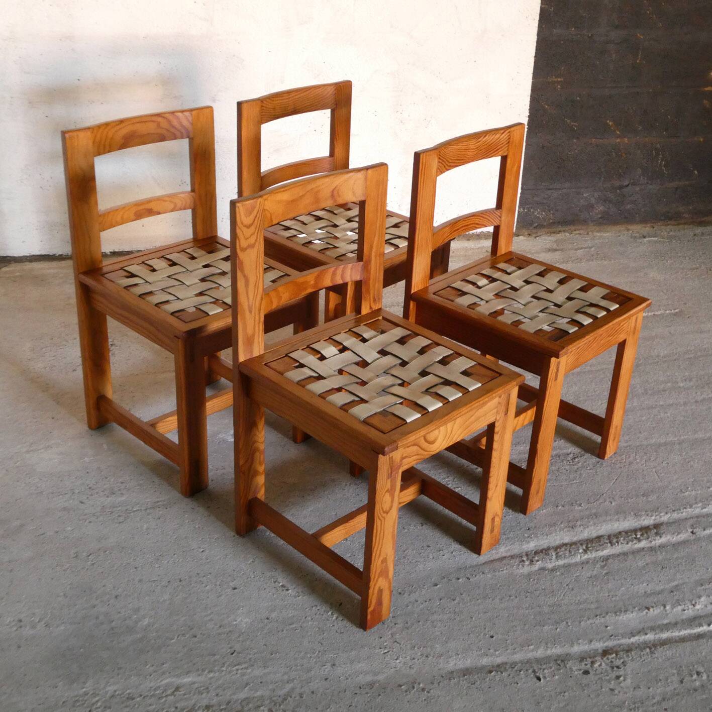 set of 4 pine and leather chairs, 1970