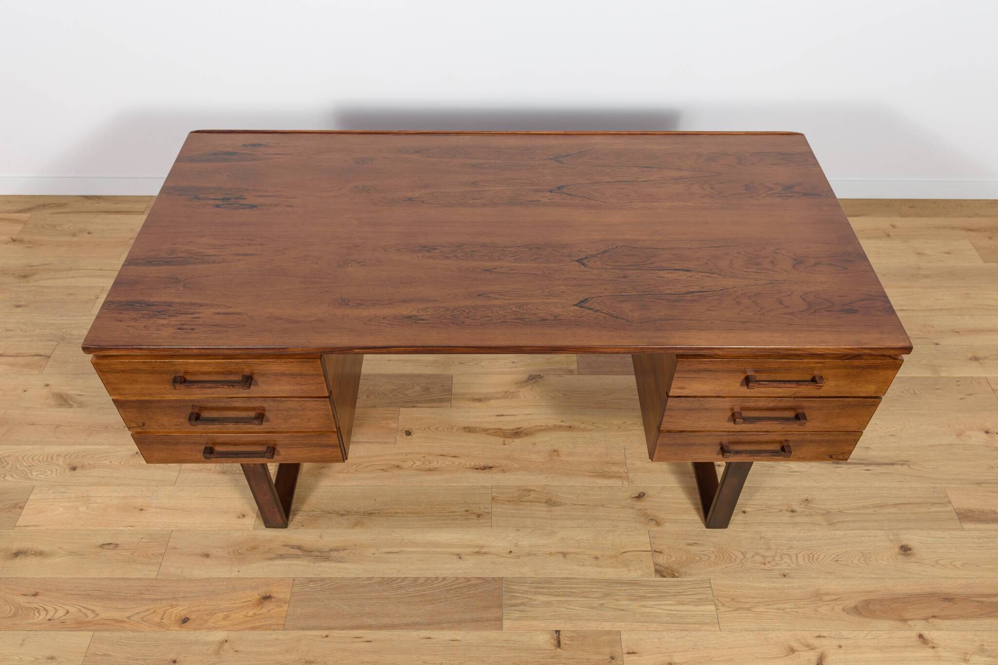 Mid-Century Rosewood Freestanding Desk by Torben Valeur & Henning Jensen for Dyrlund, 1960s