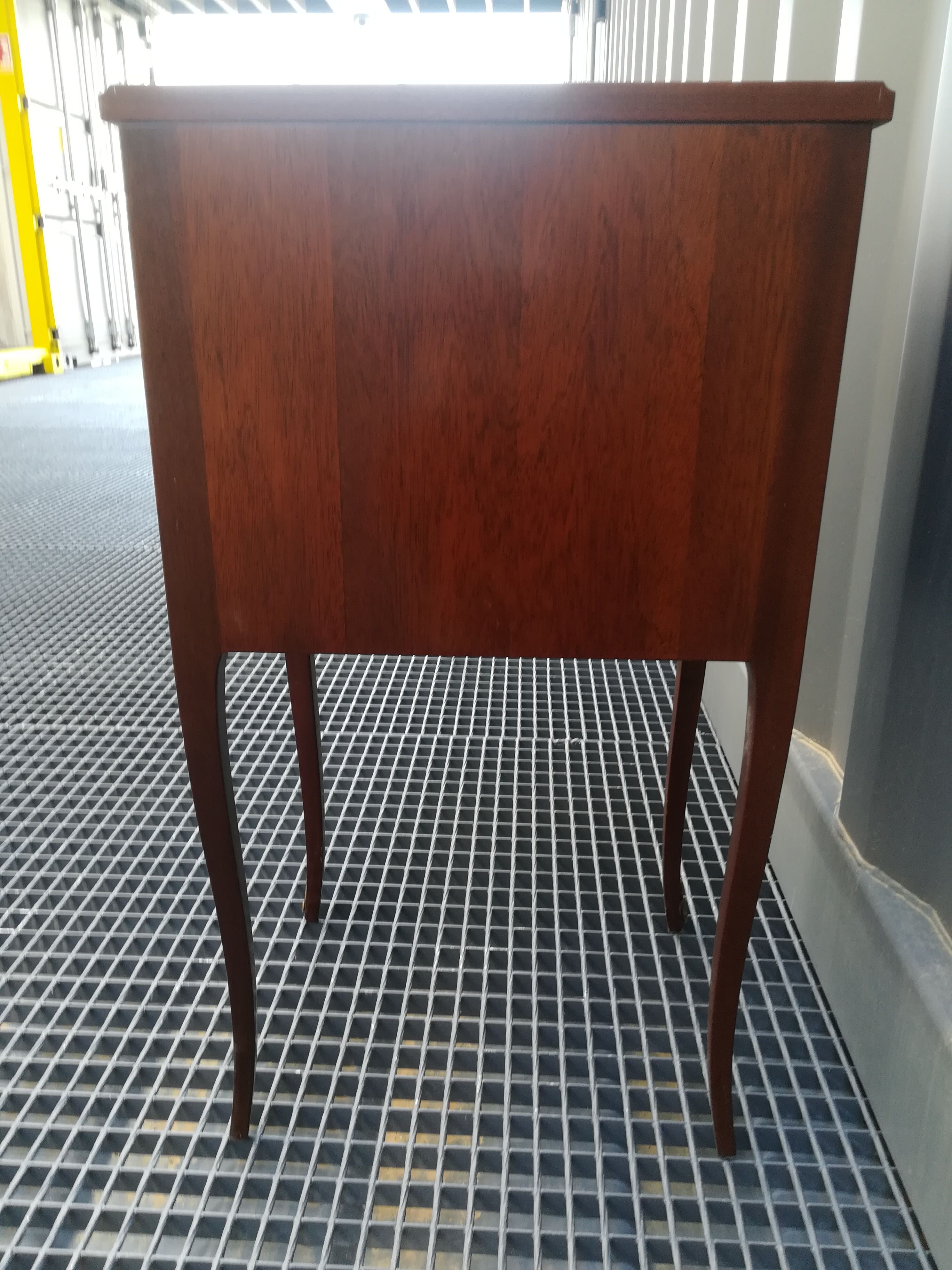 Table in marquetry