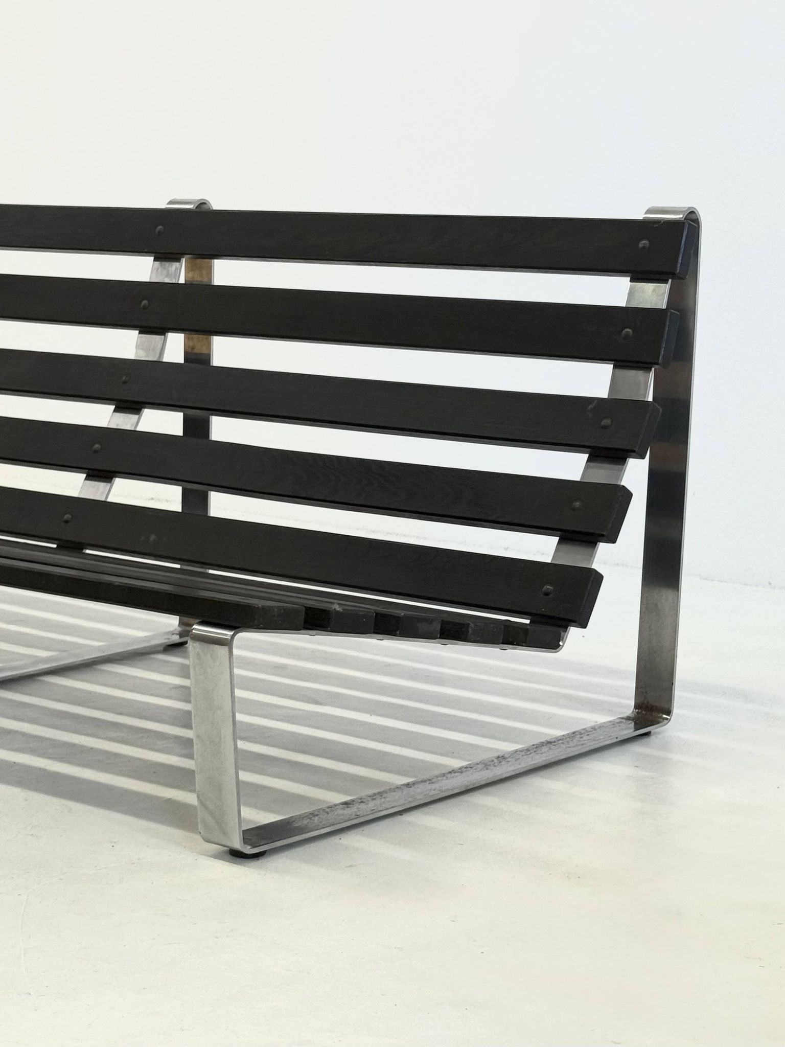 Vintage slatted bench by Kho Liang Ie for Artifort