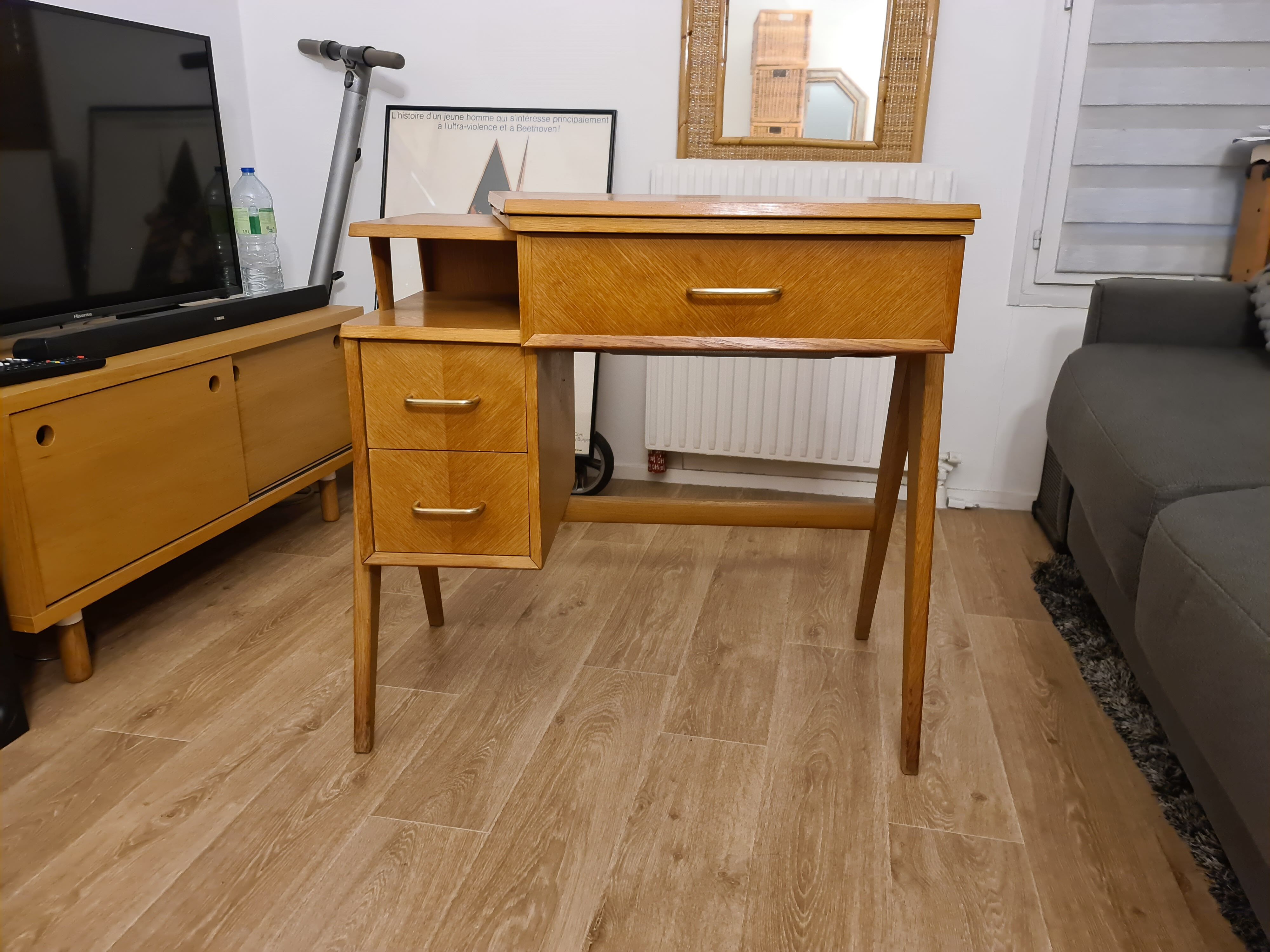 Vintage 1960 Scandinavian Singer sewing machine