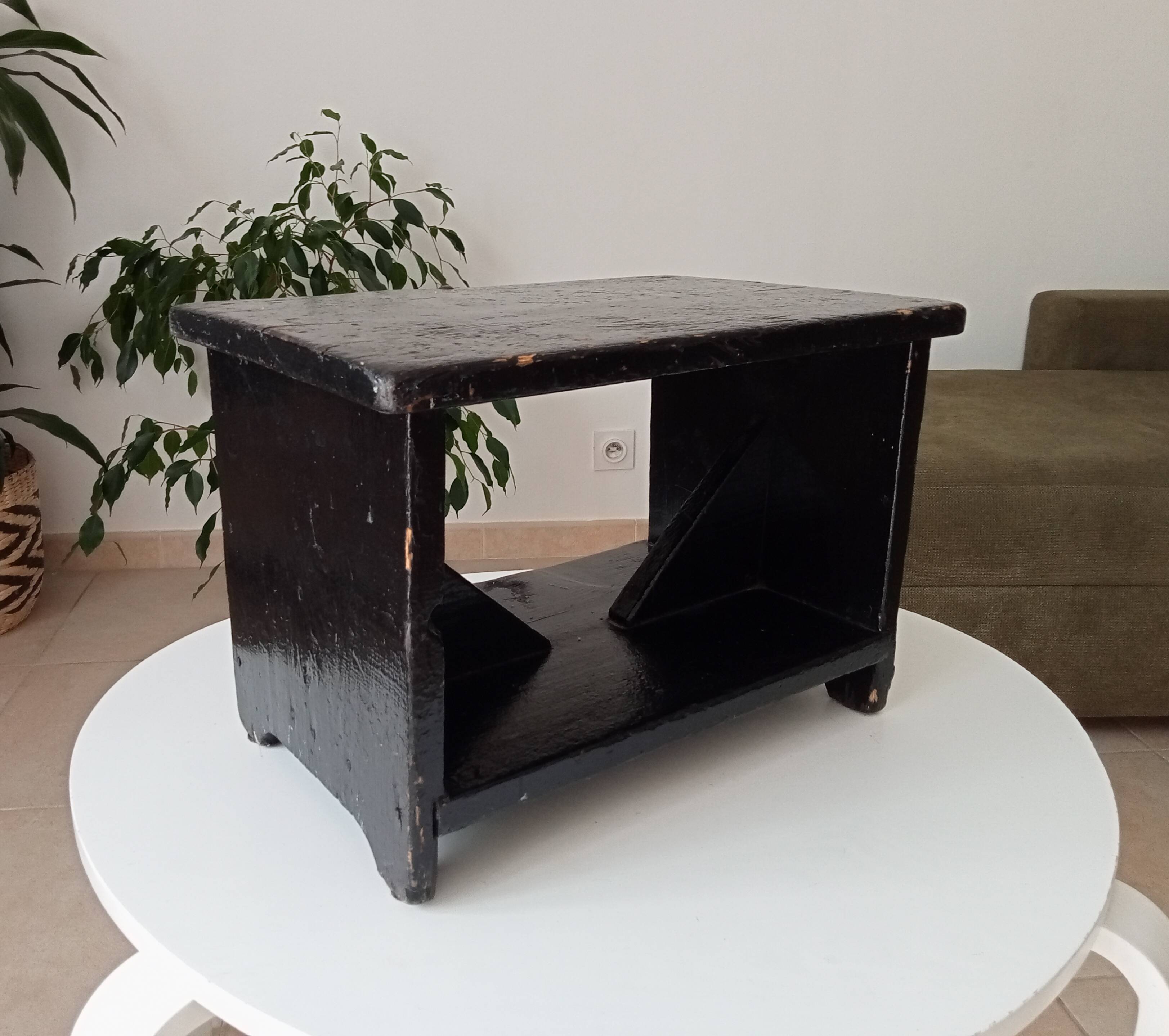 Antique side table from the 50s/60s