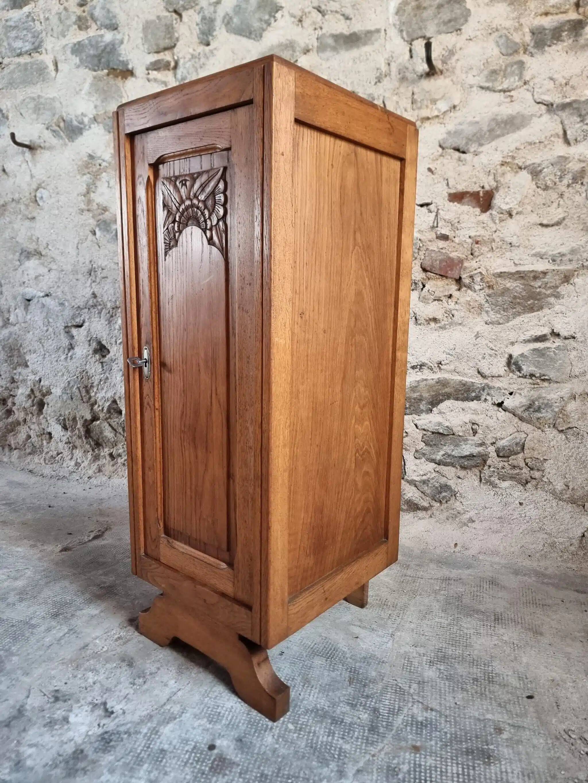 Armoire française Art déco des années 1920 – Petit placard de rangement verrouillable avec étagères (100 cm)