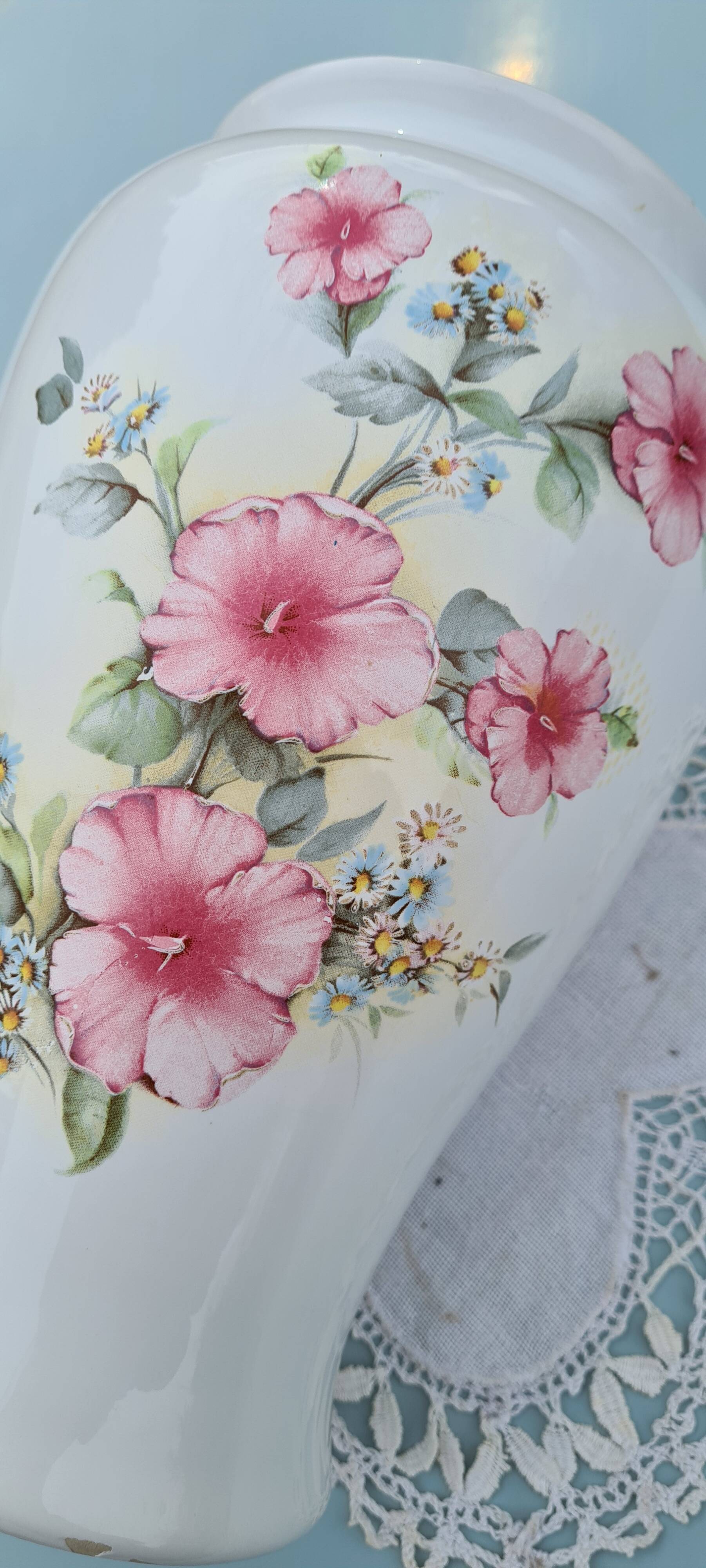 Grand vase en porcelaine blanche