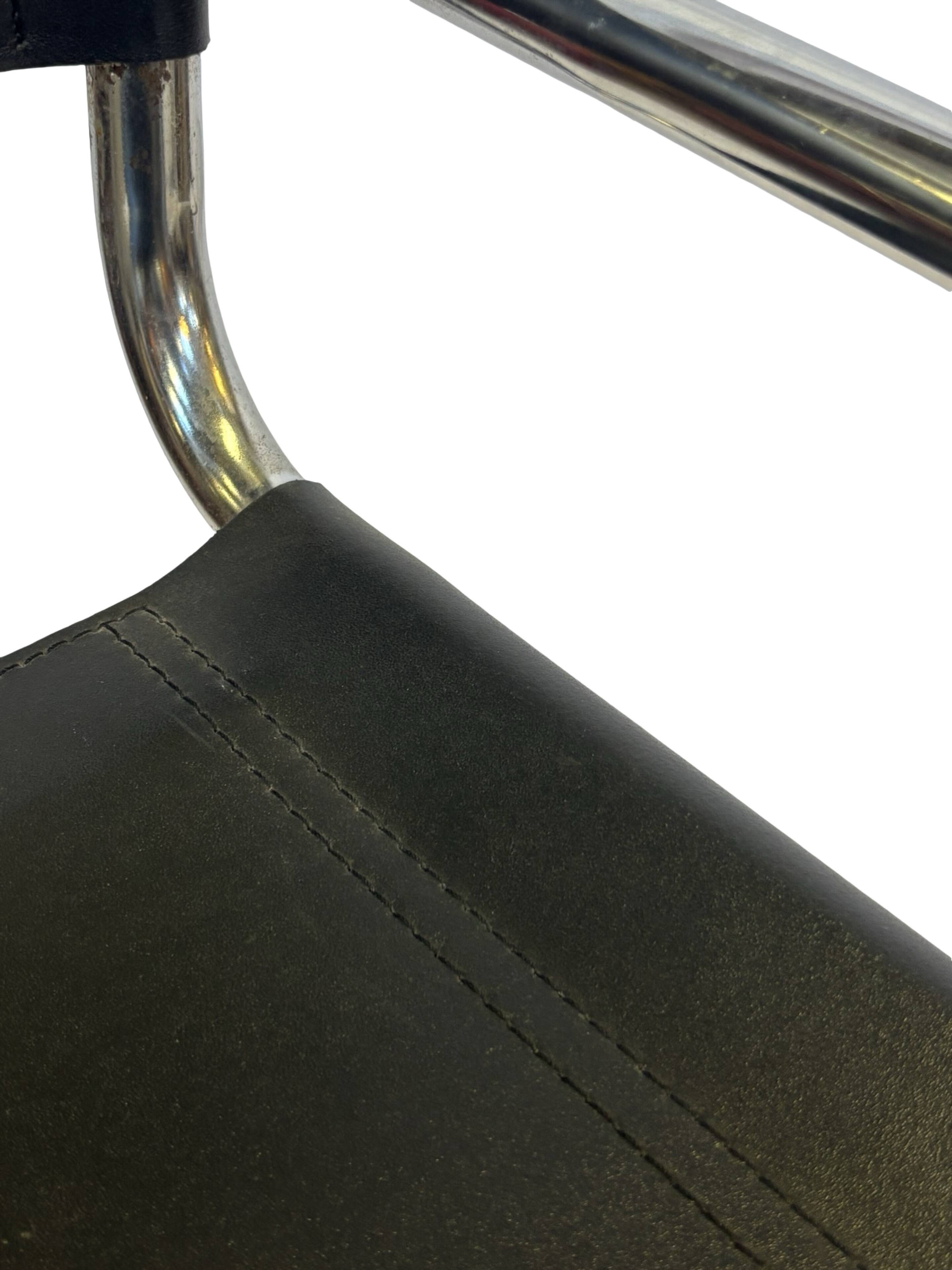 Tabouret de bar vintage en cuir noir et chrome, Italie