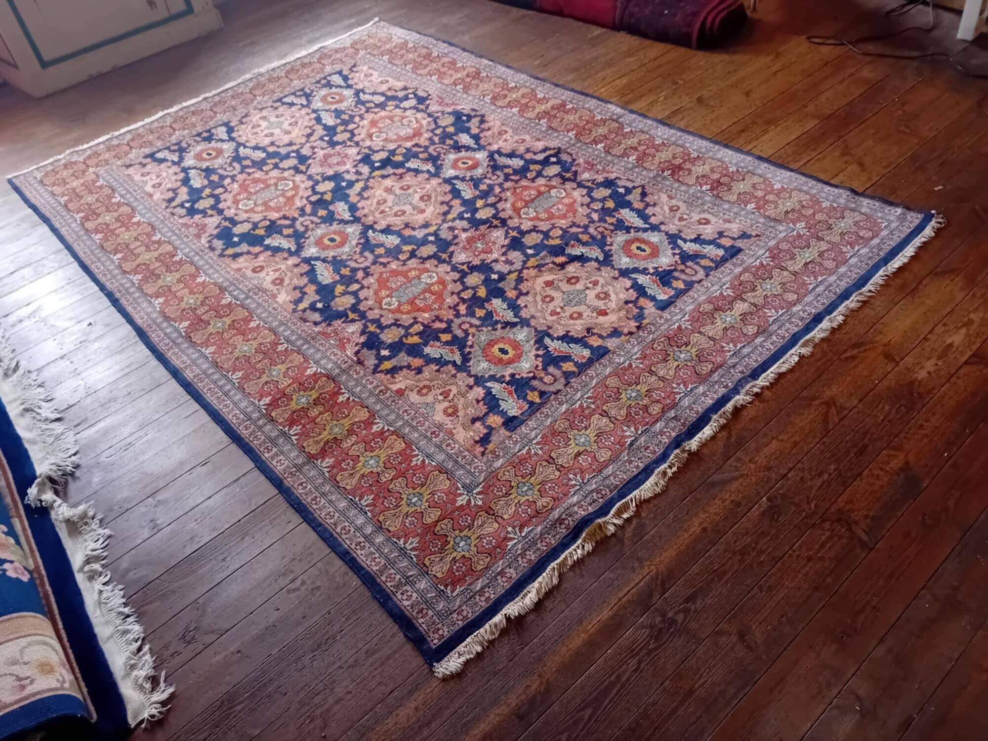 Tapis Pakistanais fait main 277x188cm