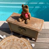 Vintage khaki chest and its removable Slavic heart