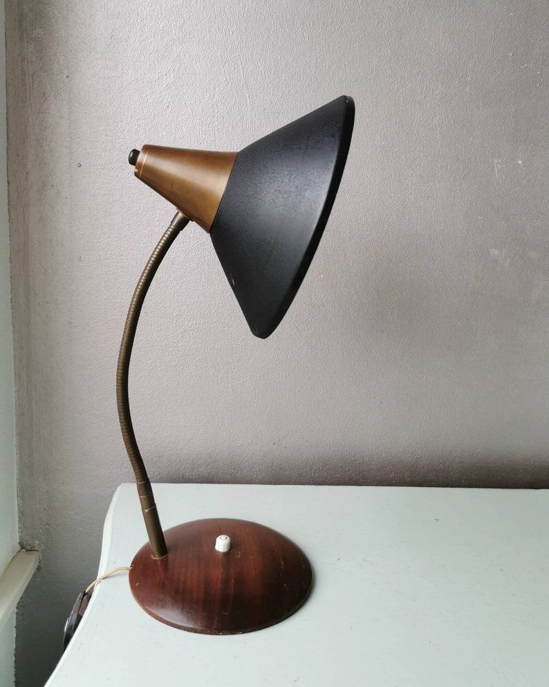Lampe de bureau design avec abat-jour conique 1970