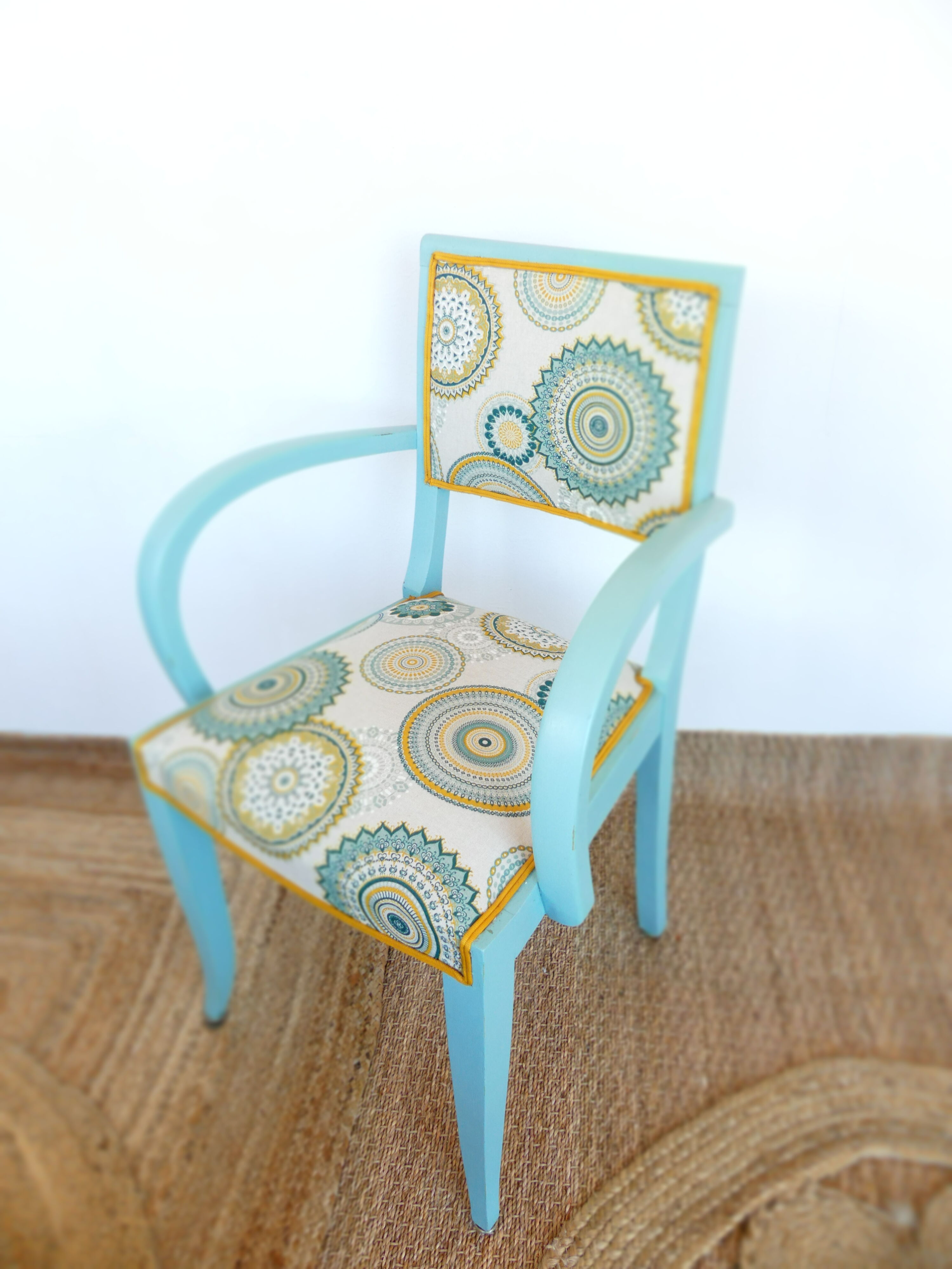 Bridge chair
