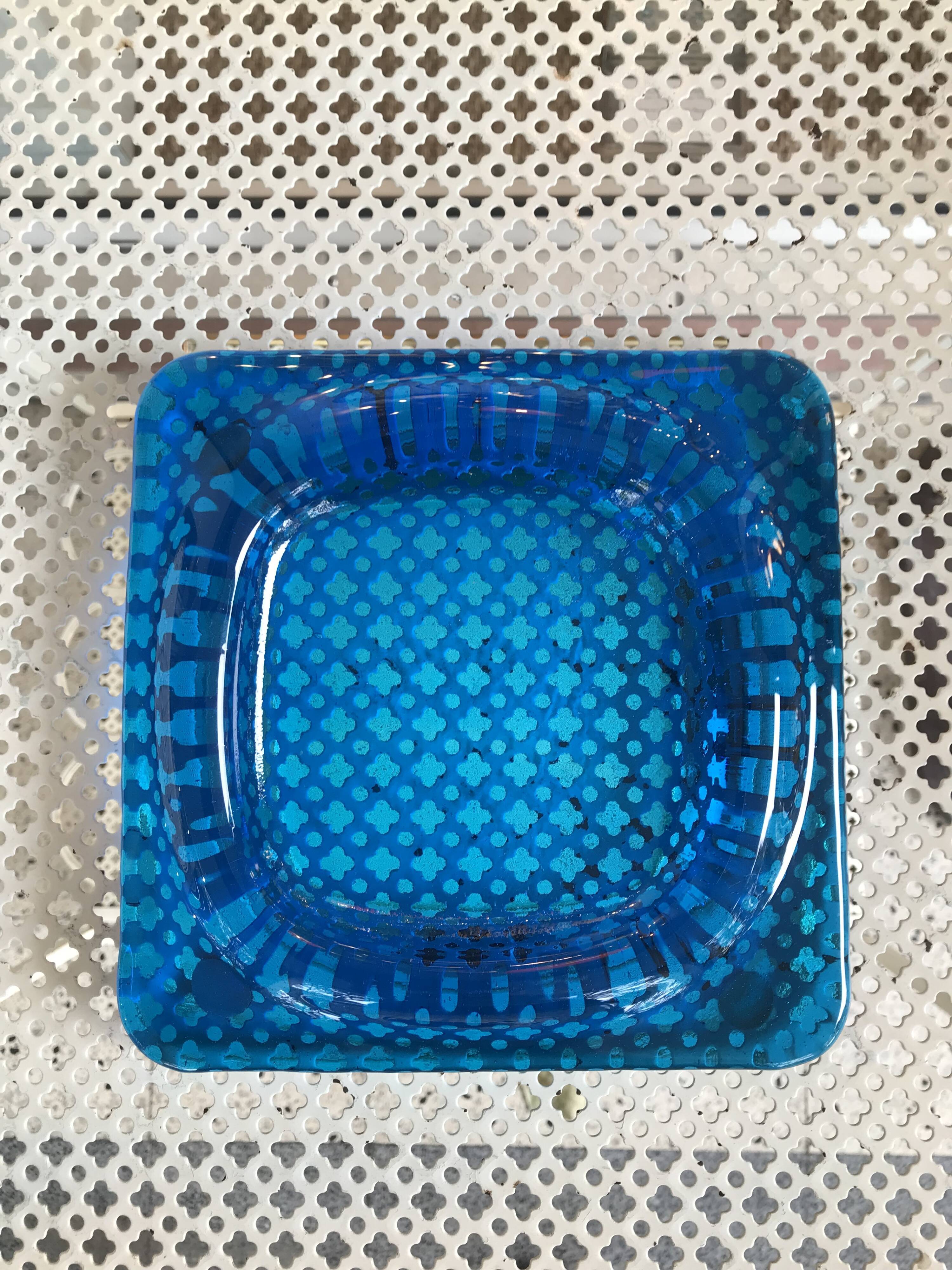 Cendrier en verre bleu 1970