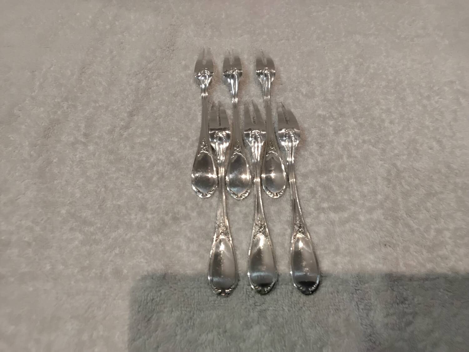 6 silver-plated metal snail forks by silversmith Ercuis, laurel wreath LXVI